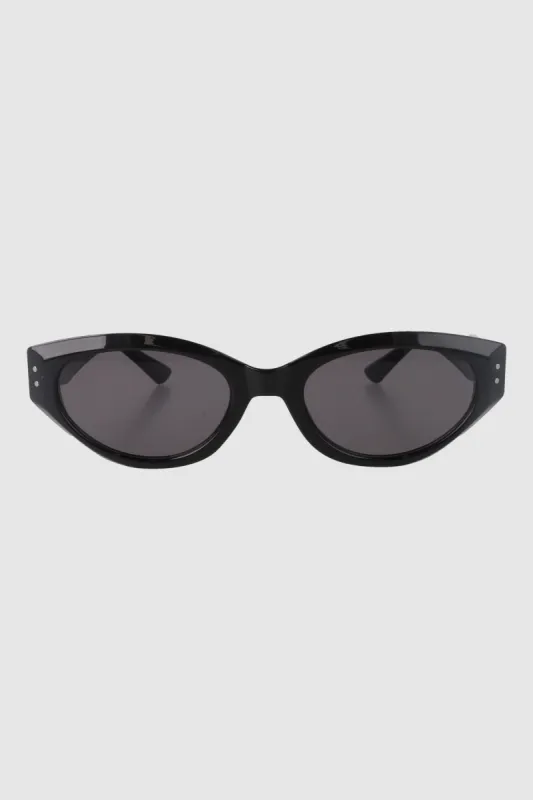 Lentes cateye ovalados sold by Shasa