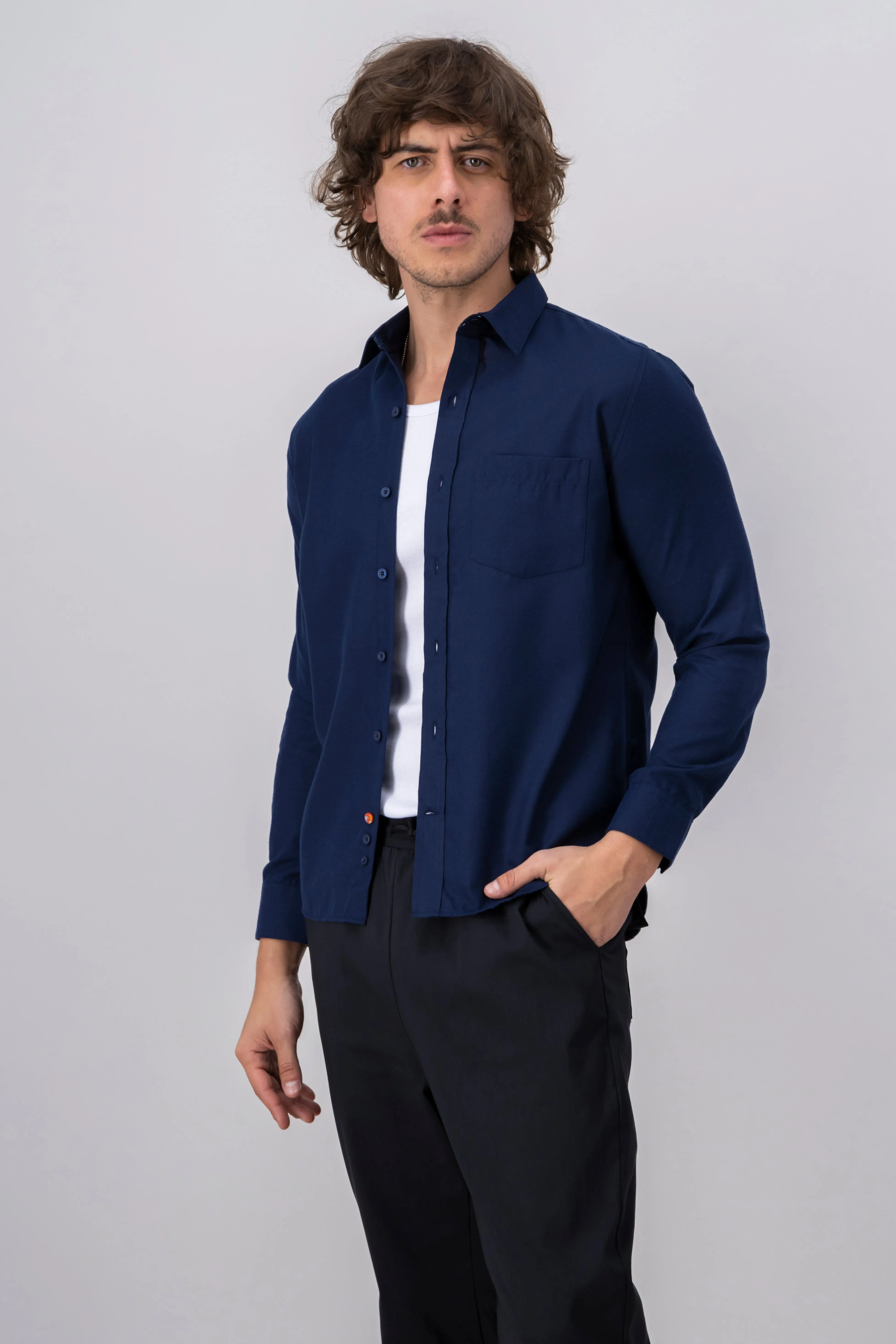 Camisa monocolor bolsillo botones sold by Shasa