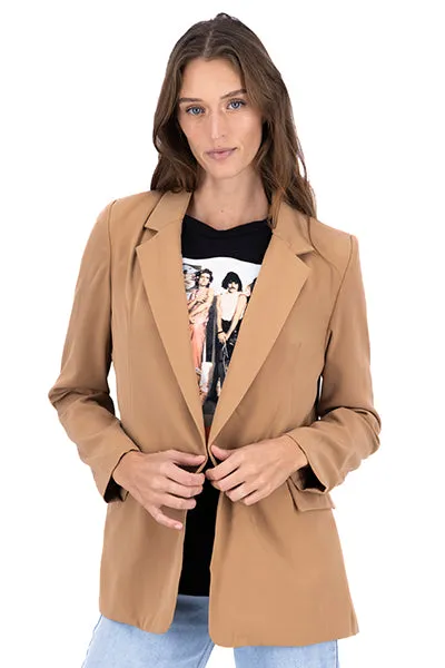 Blazer Over Detalle Botones sold by Shasa