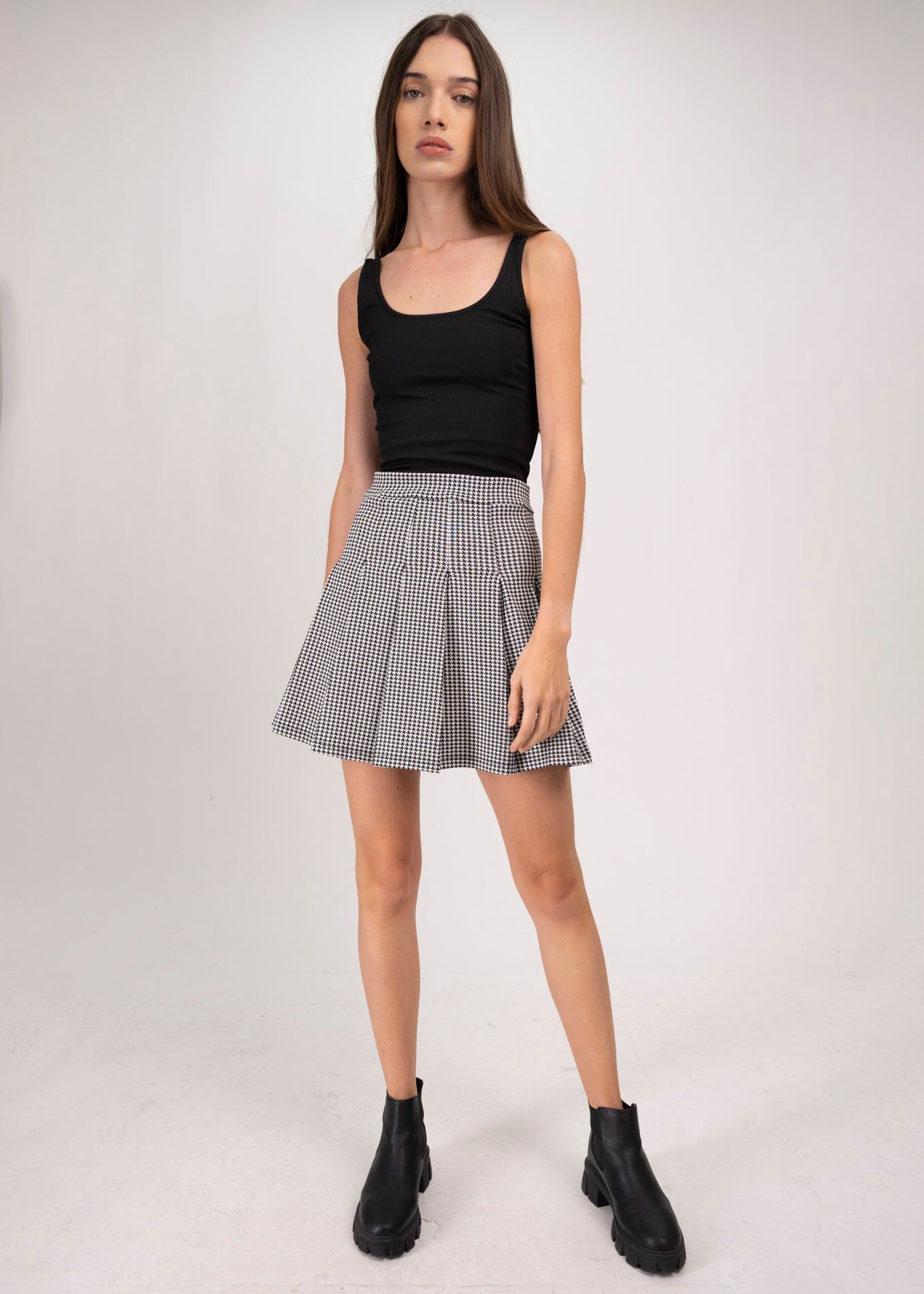 Falda mini plisada estampado sold by Shasa product image thumbnail 5