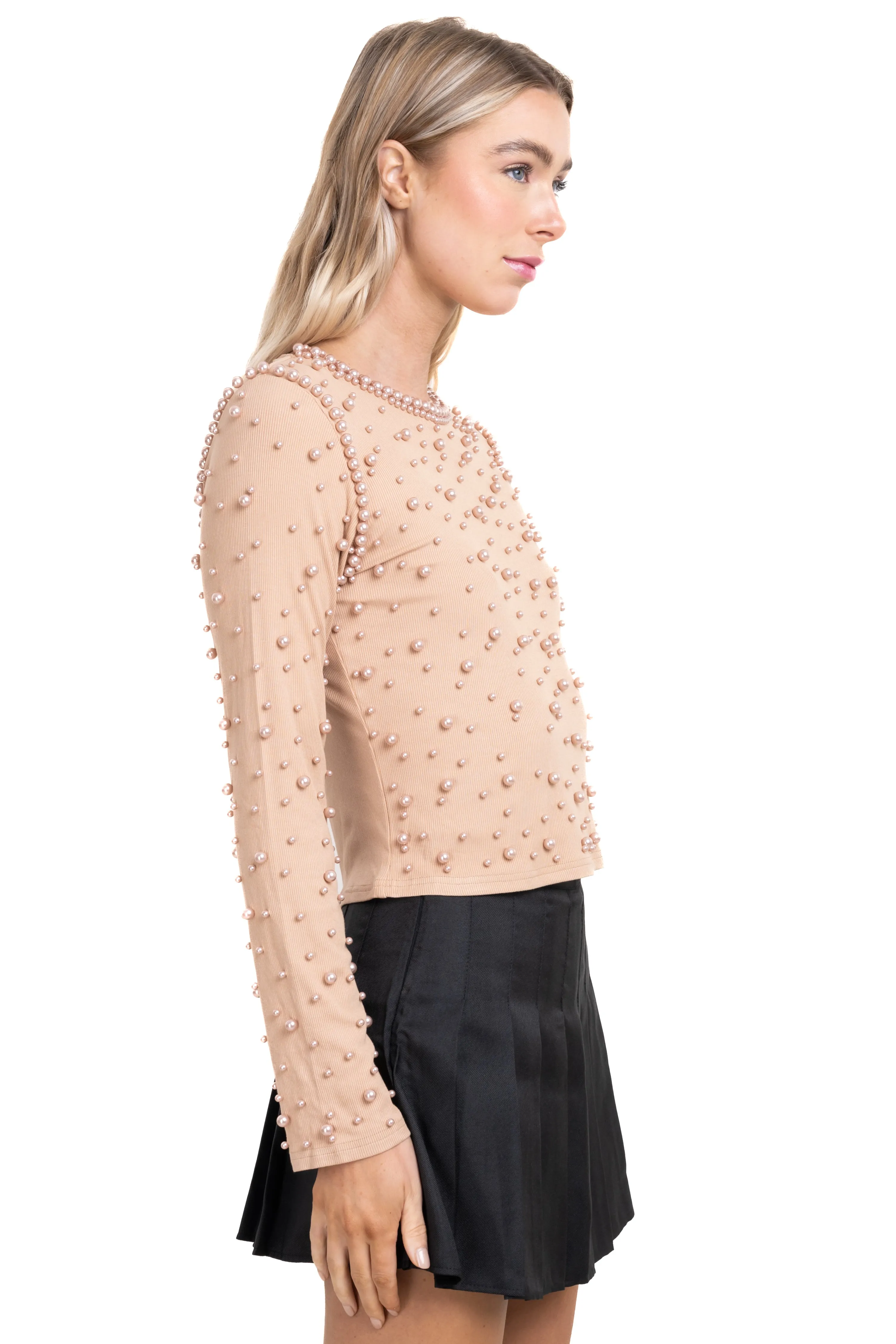 Sueter de perlas y brillos sold by Shasa product image thumbnail 3