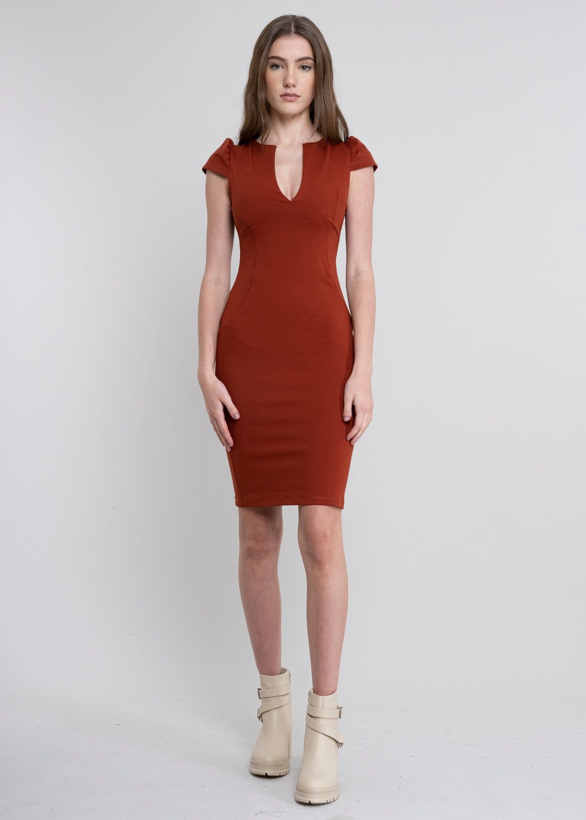 Vestido midi liso cuello v sold by Shasa product image thumbnail 2