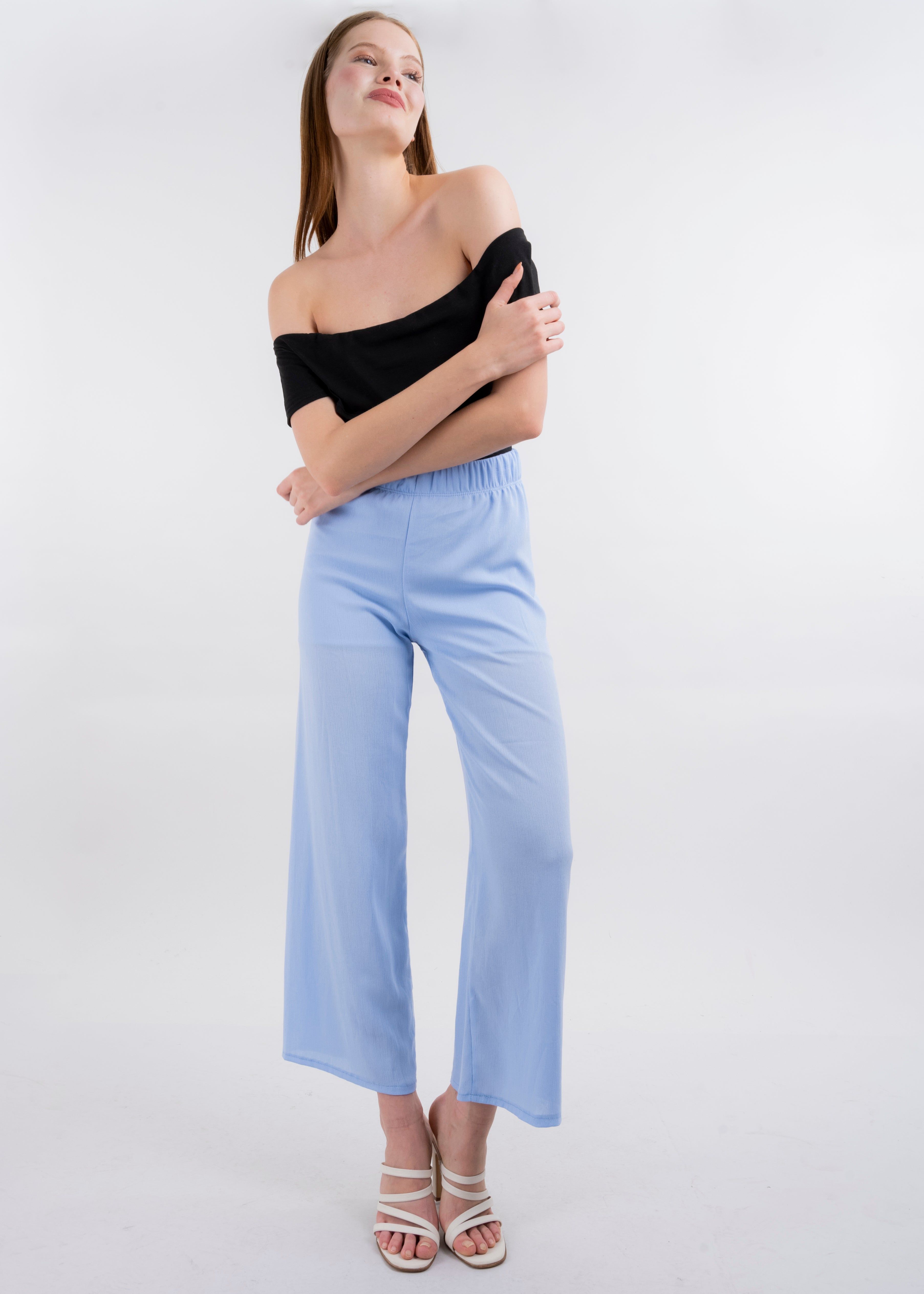 Pantalón amplio sold by Shasa