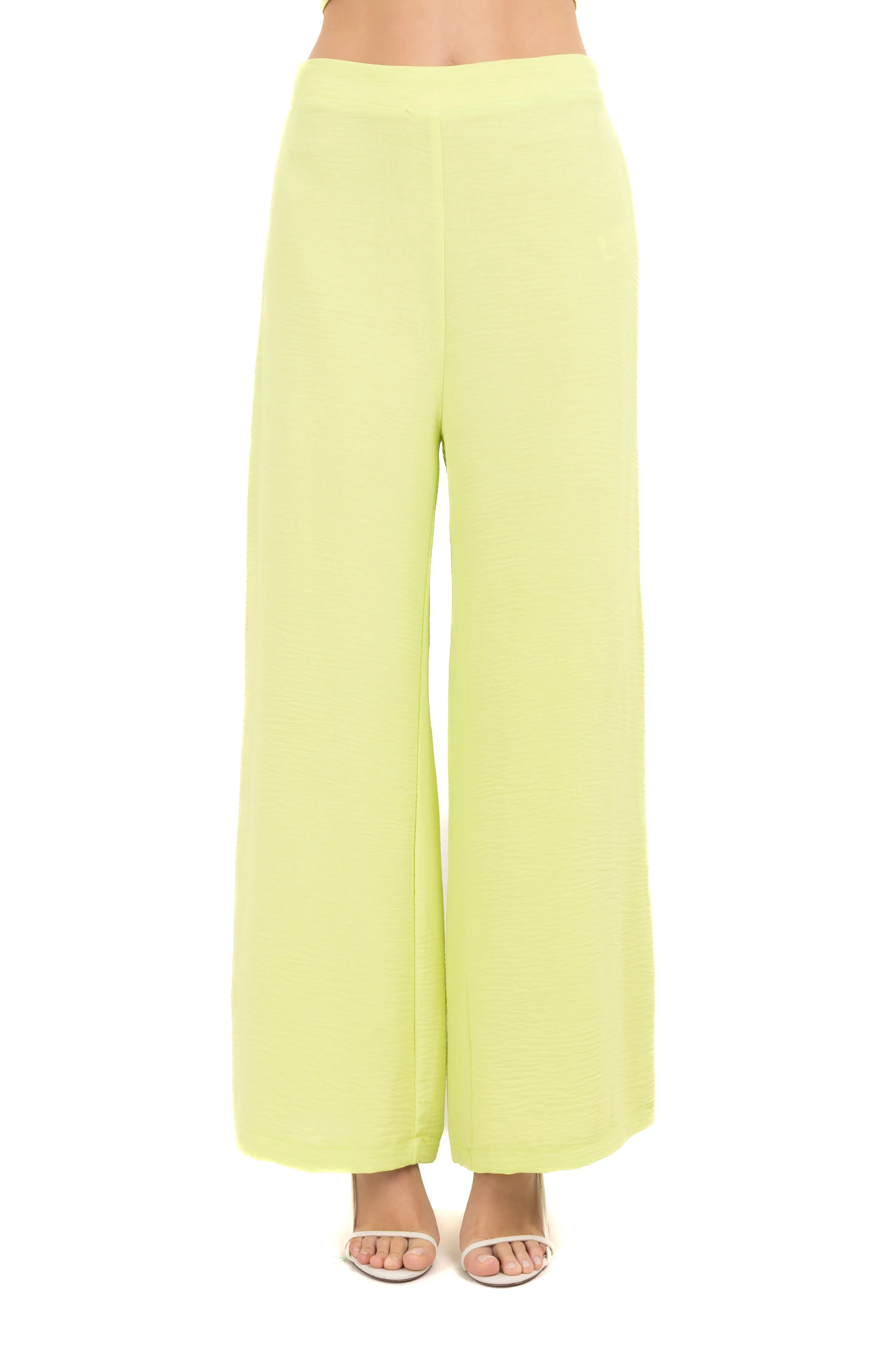 Top crop manga corta olanes sold by Shasa