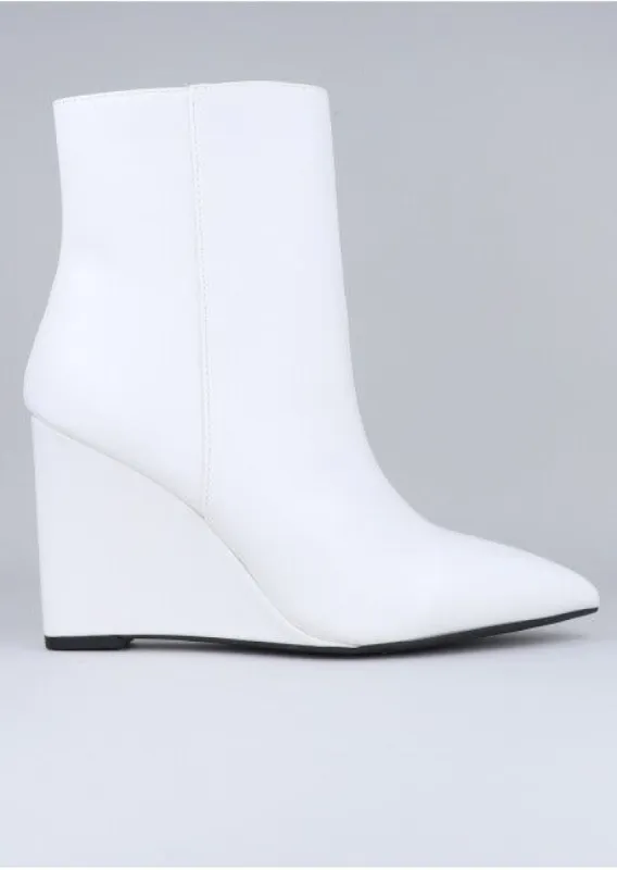 Botín Puntal Efecto Piel Tacón Cuña sold by Shasa