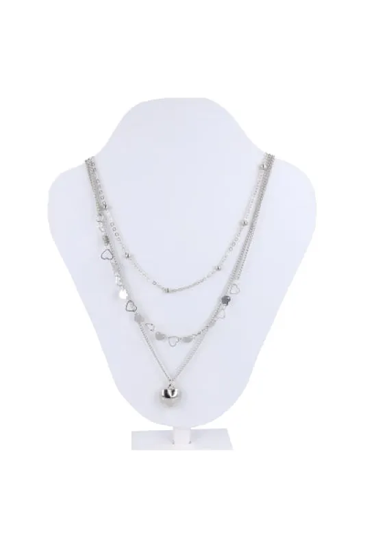 Collar 3 capas corazones sold by Shasa