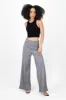 Pantalon pinzas amplio sold by Shasa