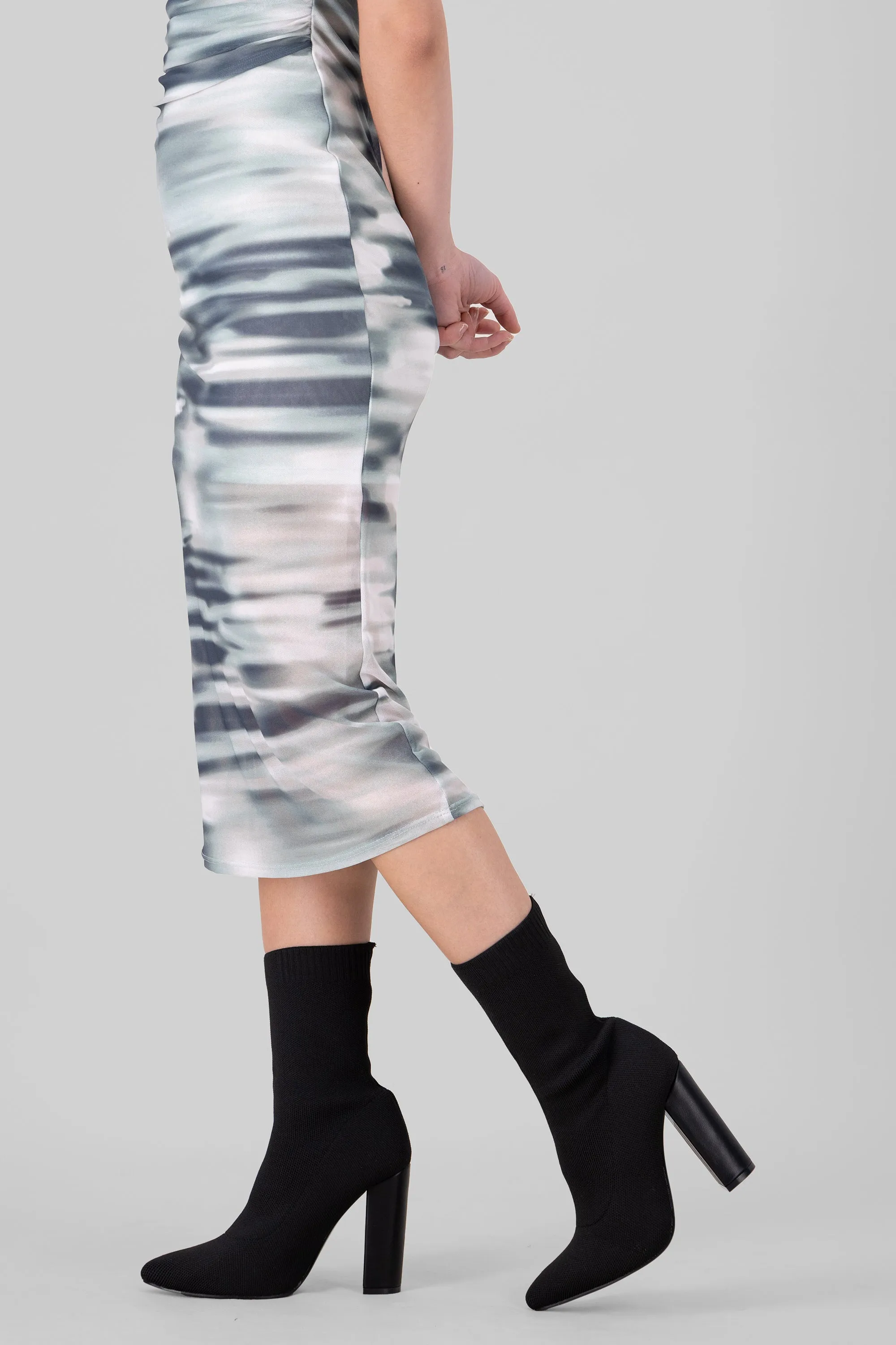 Botín puntal elástico sold by Shasa