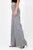 Pantalon pinzas amplio sold by Shasa