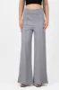 Pantalon pinzas amplio sold by Shasa