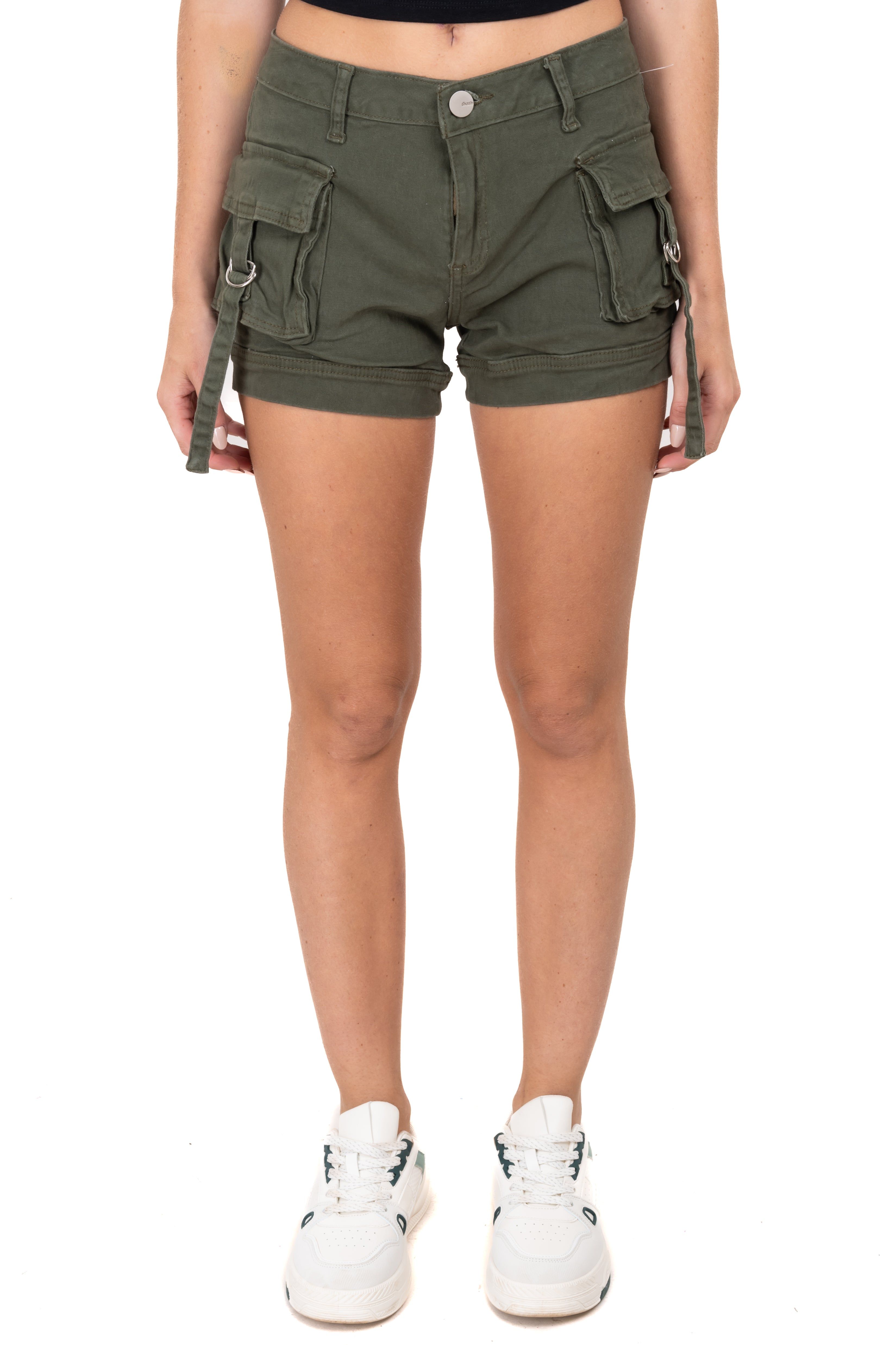 Short cargo bolsillos sold by Shasa