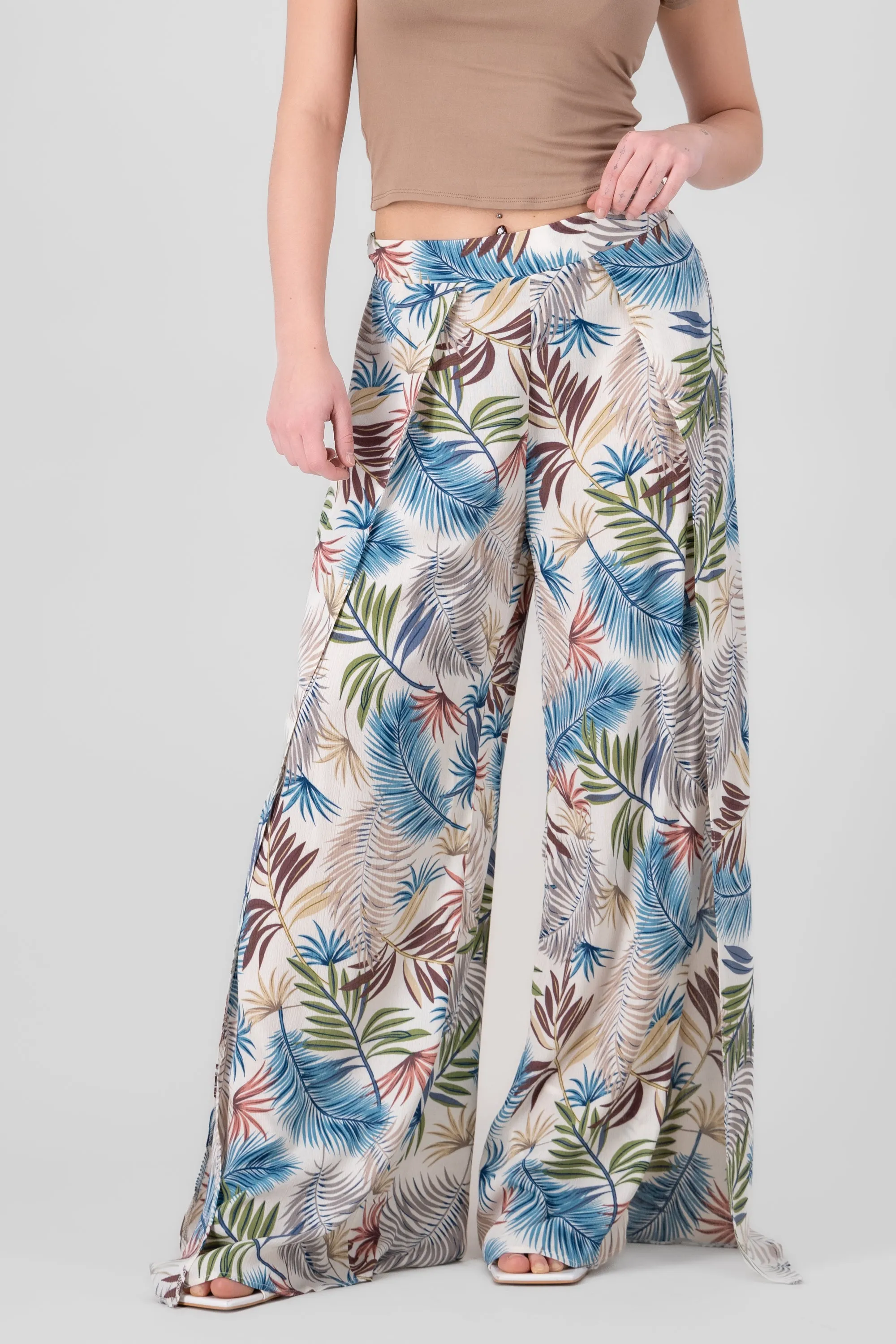 Pantalon pinzas estampado tropical sold by Shasa product image thumbnail 2