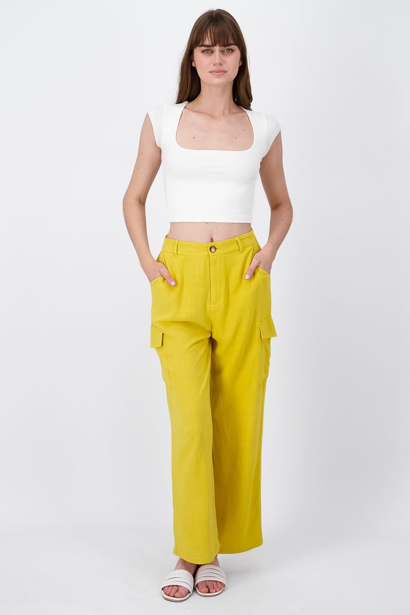 Pantalon Lino Detalle Bolsas Cargo sold by Shasa