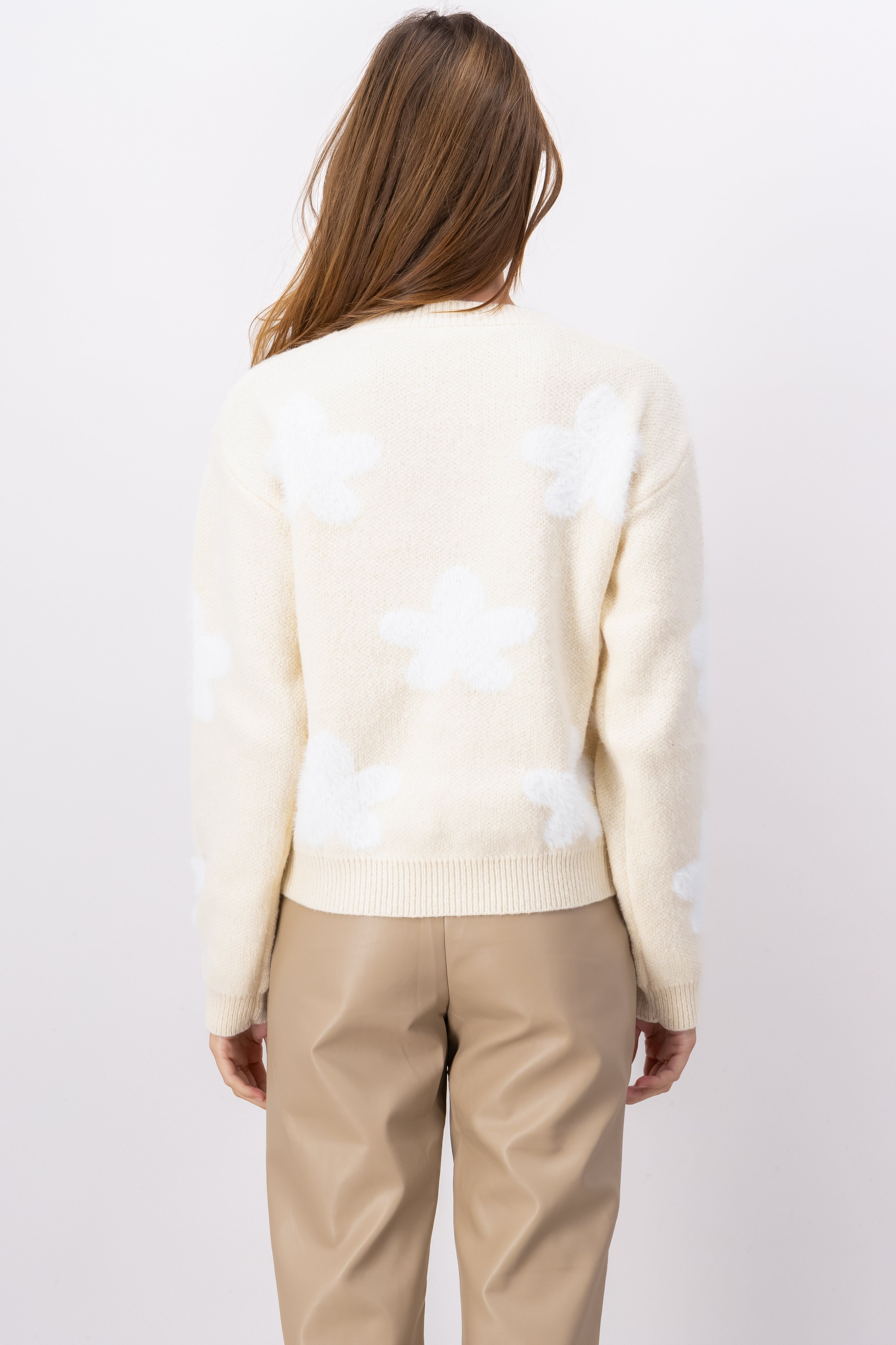 Suéter punto flores perlas sold by Shasa product image thumbnail 4