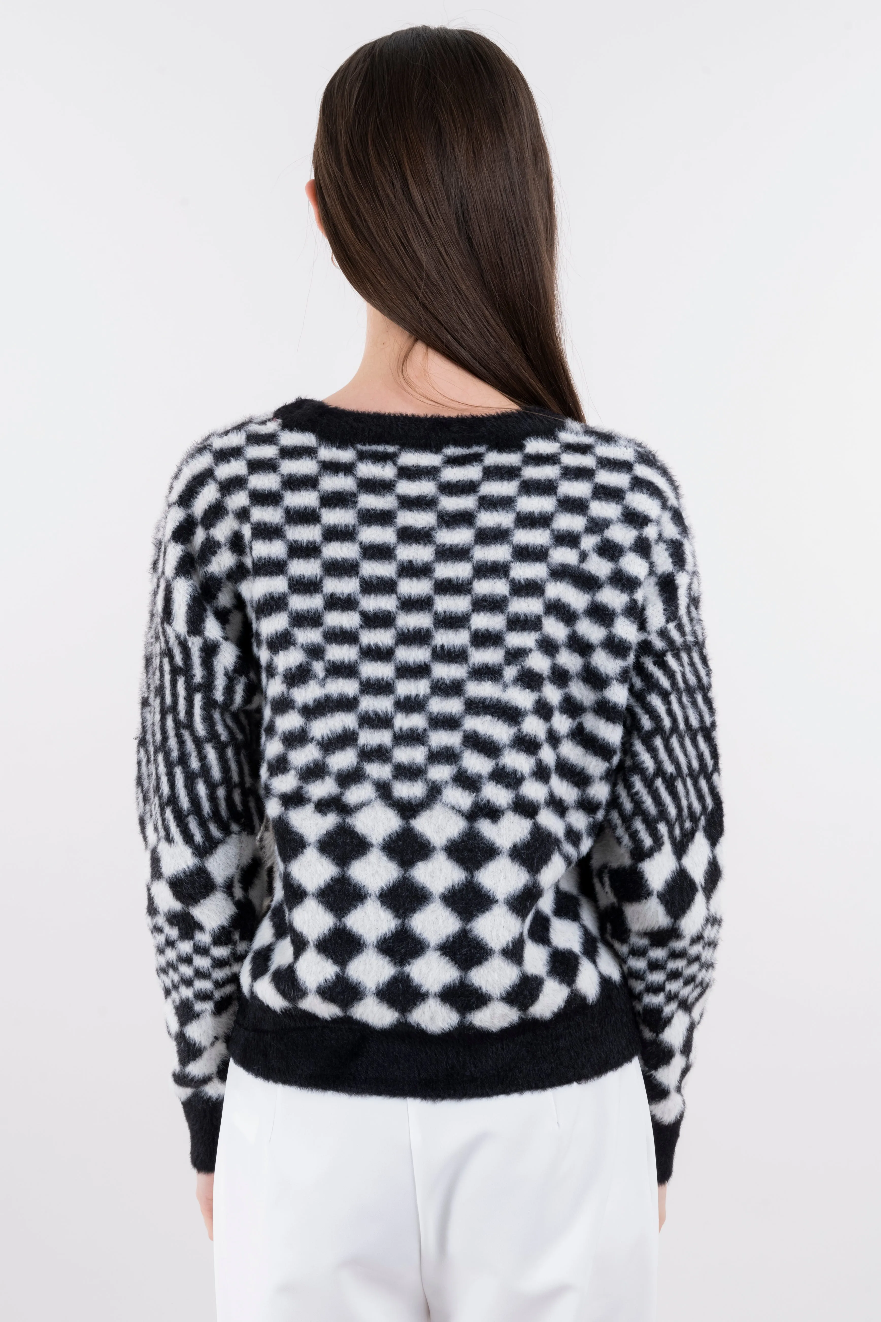 Suéter peluche ajedrez sold by Shasa product image thumbnail 4