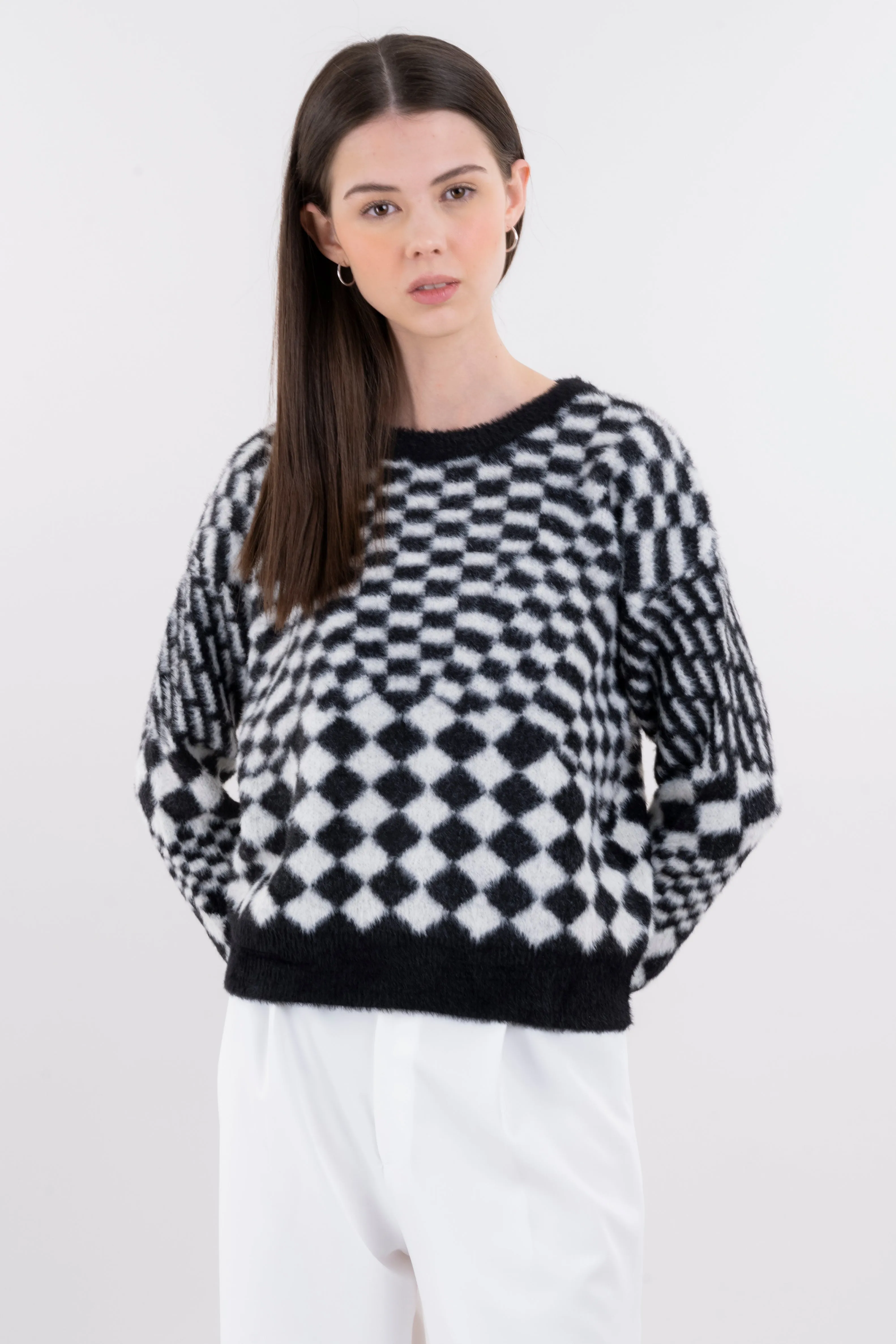 Suéter peluche ajedrez sold by Shasa product image thumbnail 2