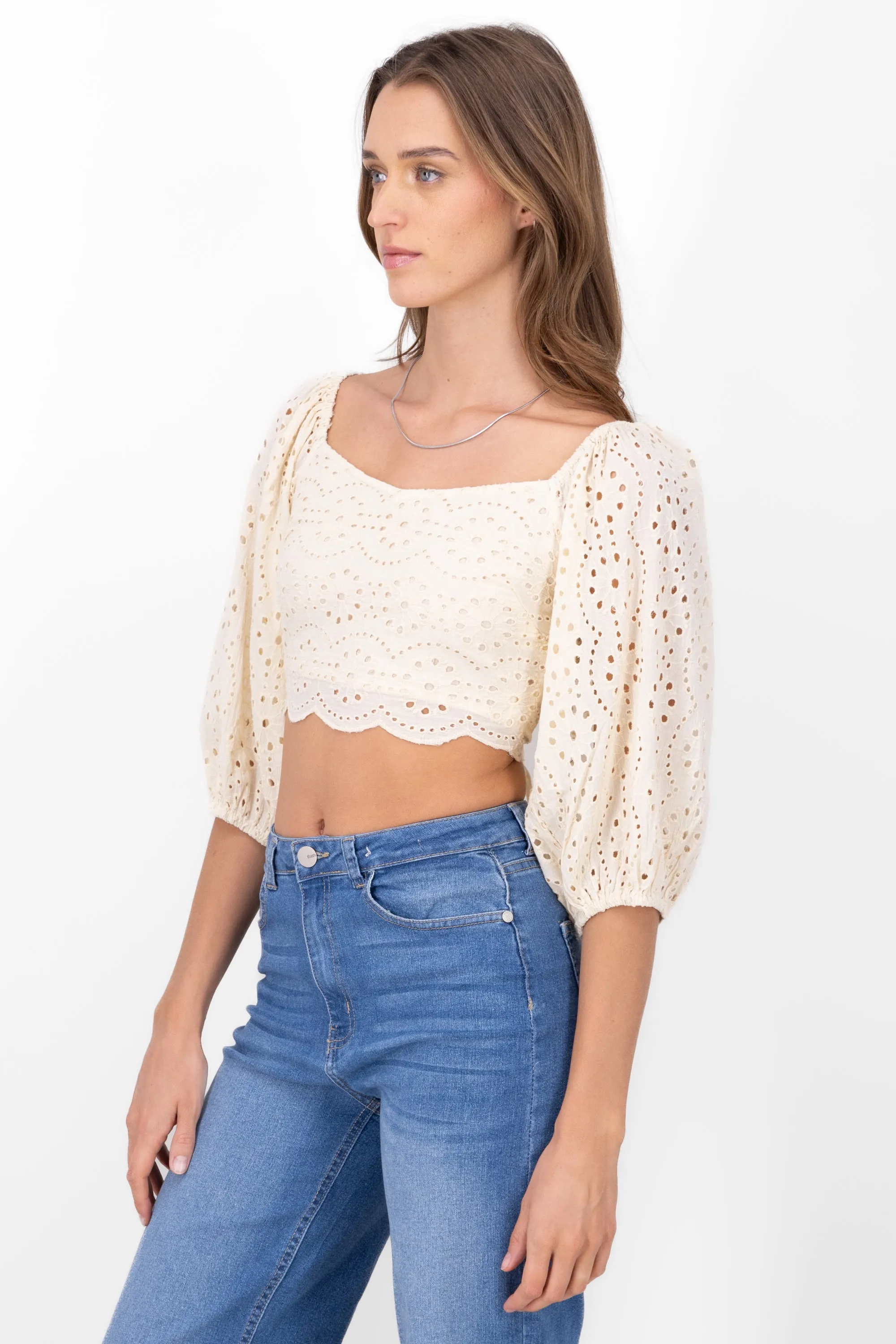Blusa bordado textura sold by Shasa product image thumbnail 3