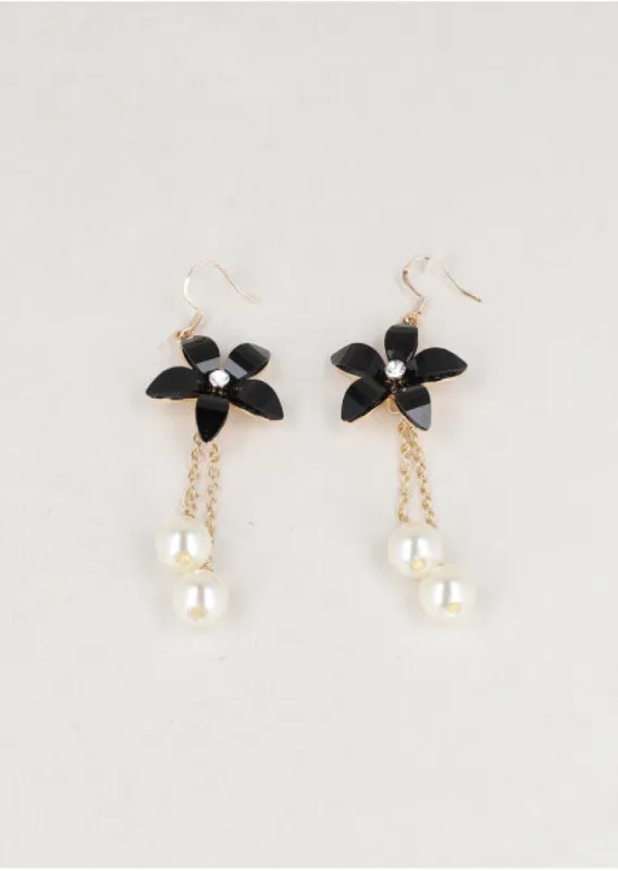 Aretes Largos Flor Perlas sold by Shasa