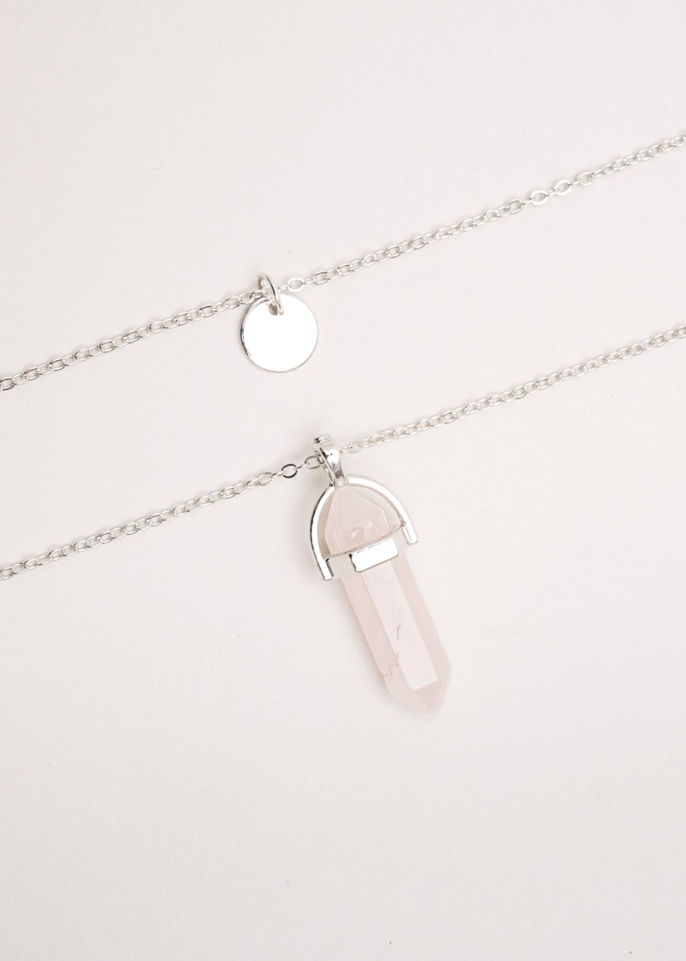 Collar 2 capas dije cuarzo sold by Shasa product image thumbnail 2