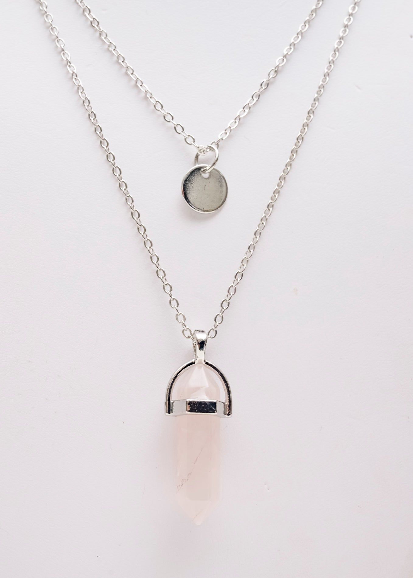 Collar 2 capas dije cuarzo sold by Shasa product image thumbnail 4