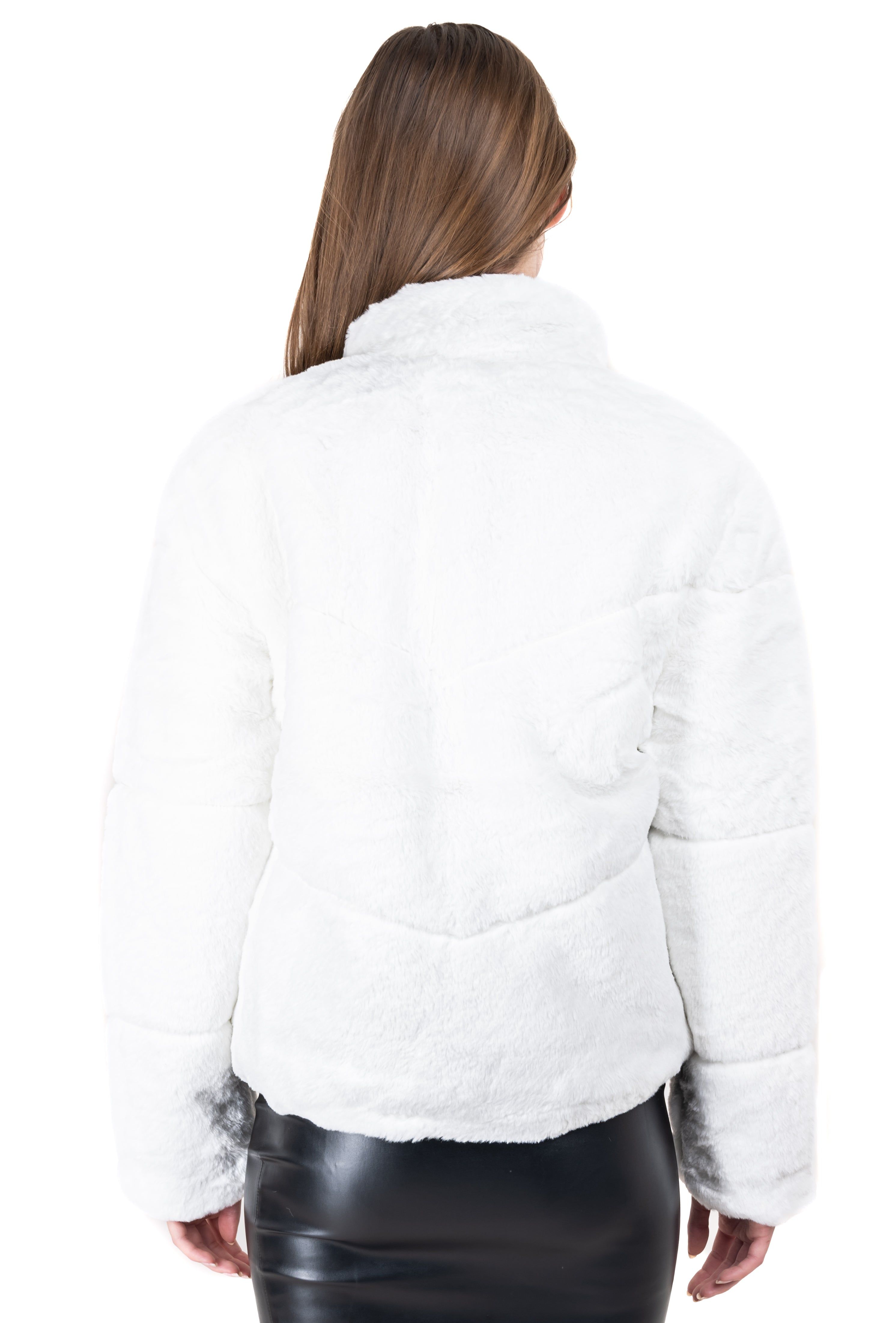 Abrigo cuello alto peluche sold by Shasa product image thumbnail 4