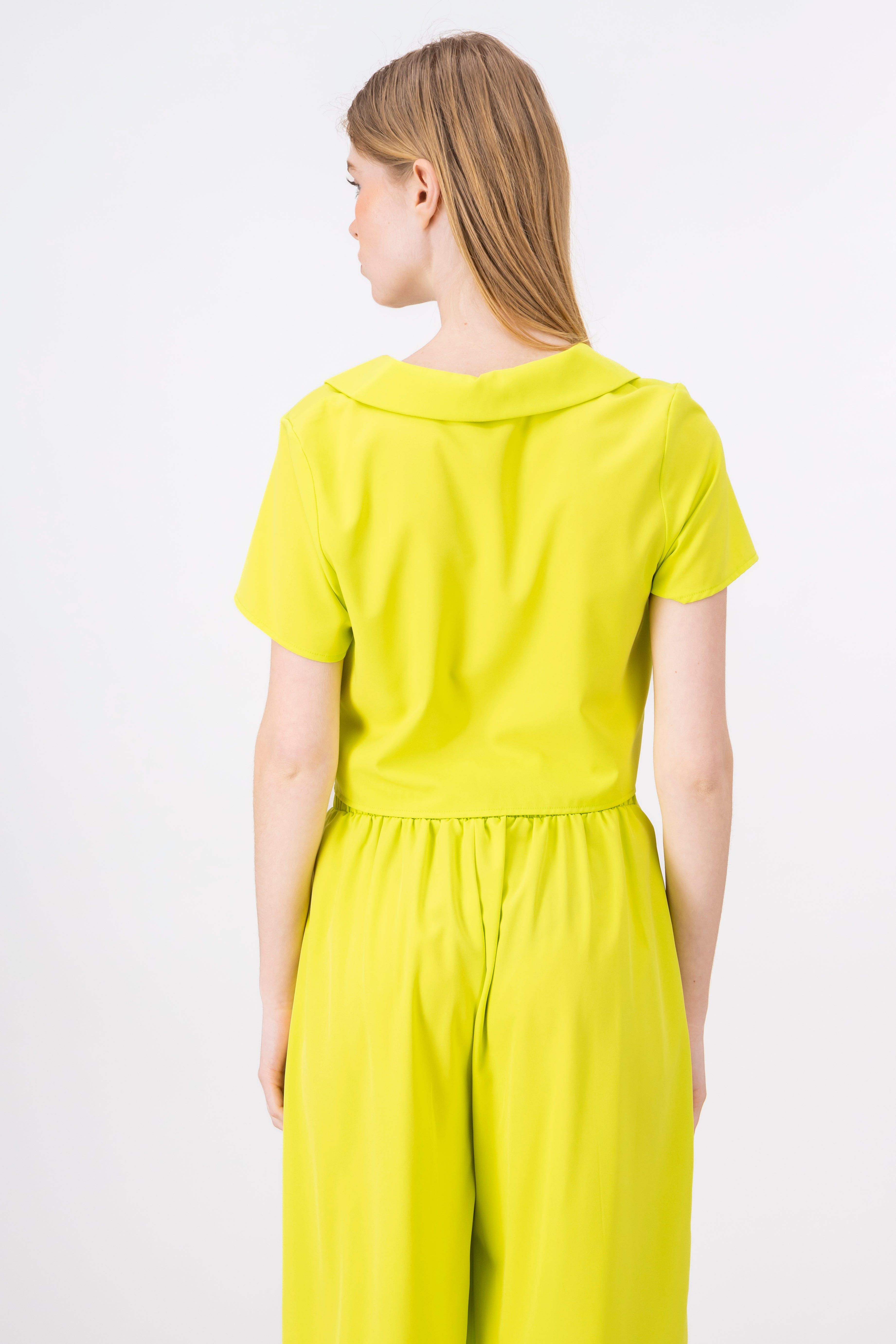 Camisa crop solapa botones sold by Shasa product image thumbnail 4