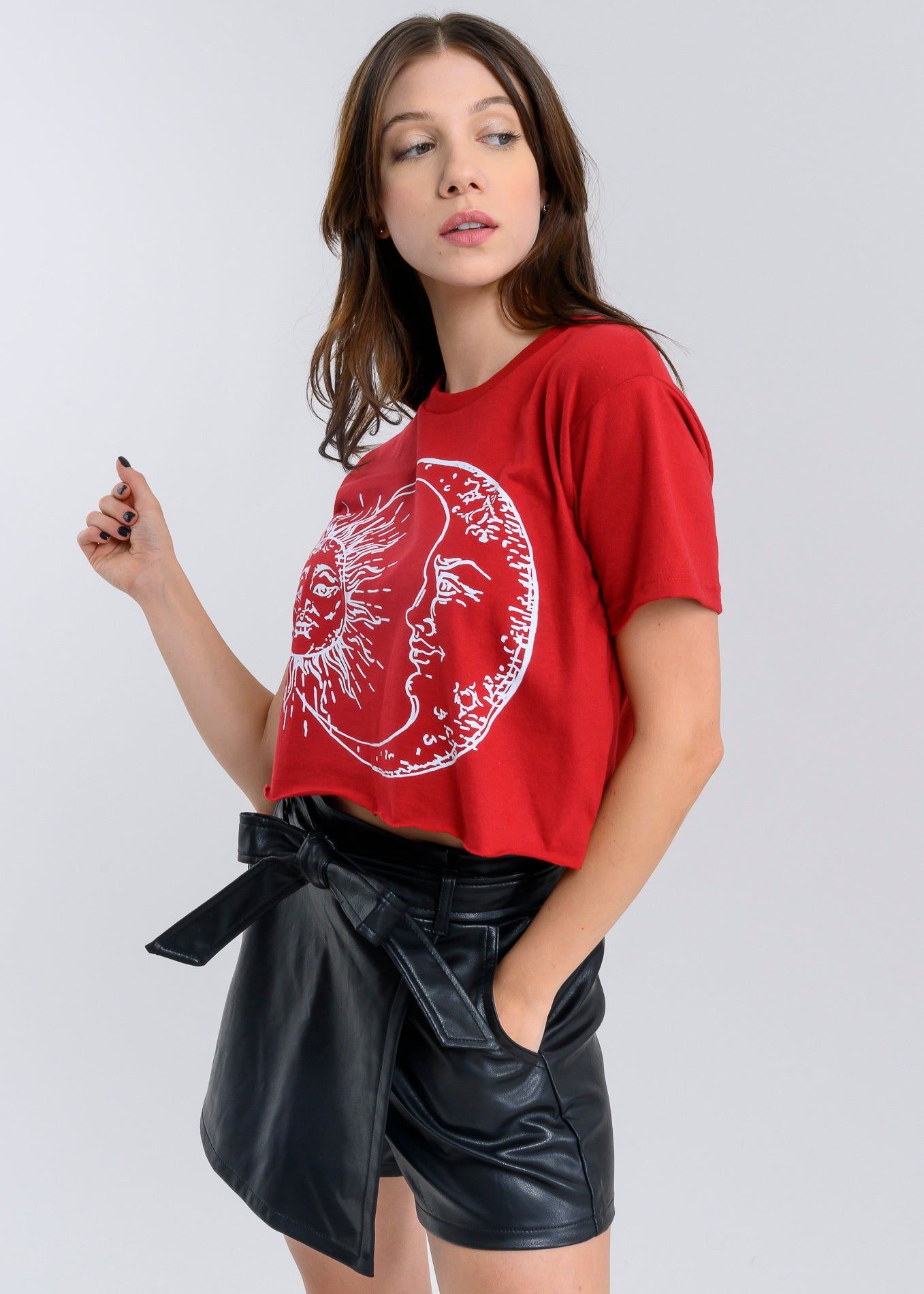 Playera Estampado Sol Luna sold by Shasa