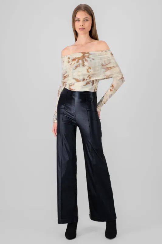 Pantalon wide leg detalle costuras sold by Shasa