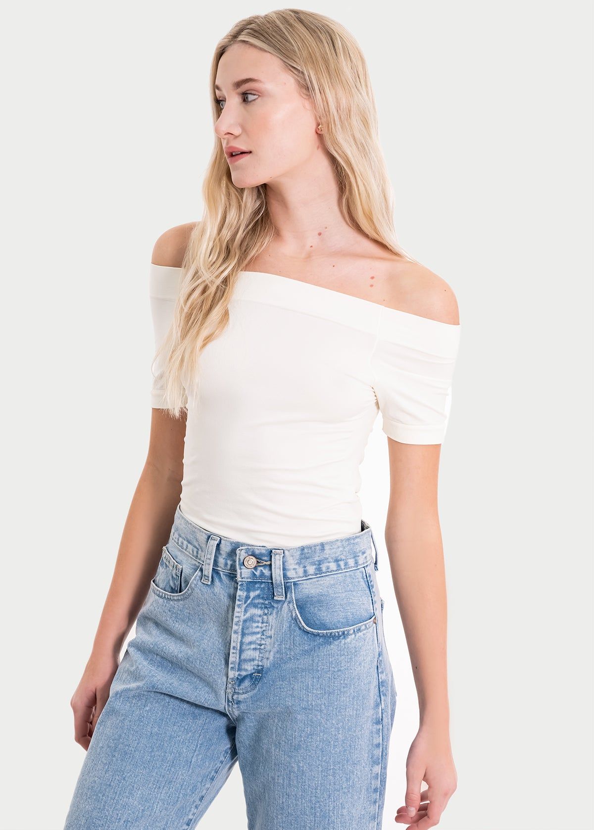 Bodysuit liso hombros descubiertos sold by Shasa product image thumbnail 2