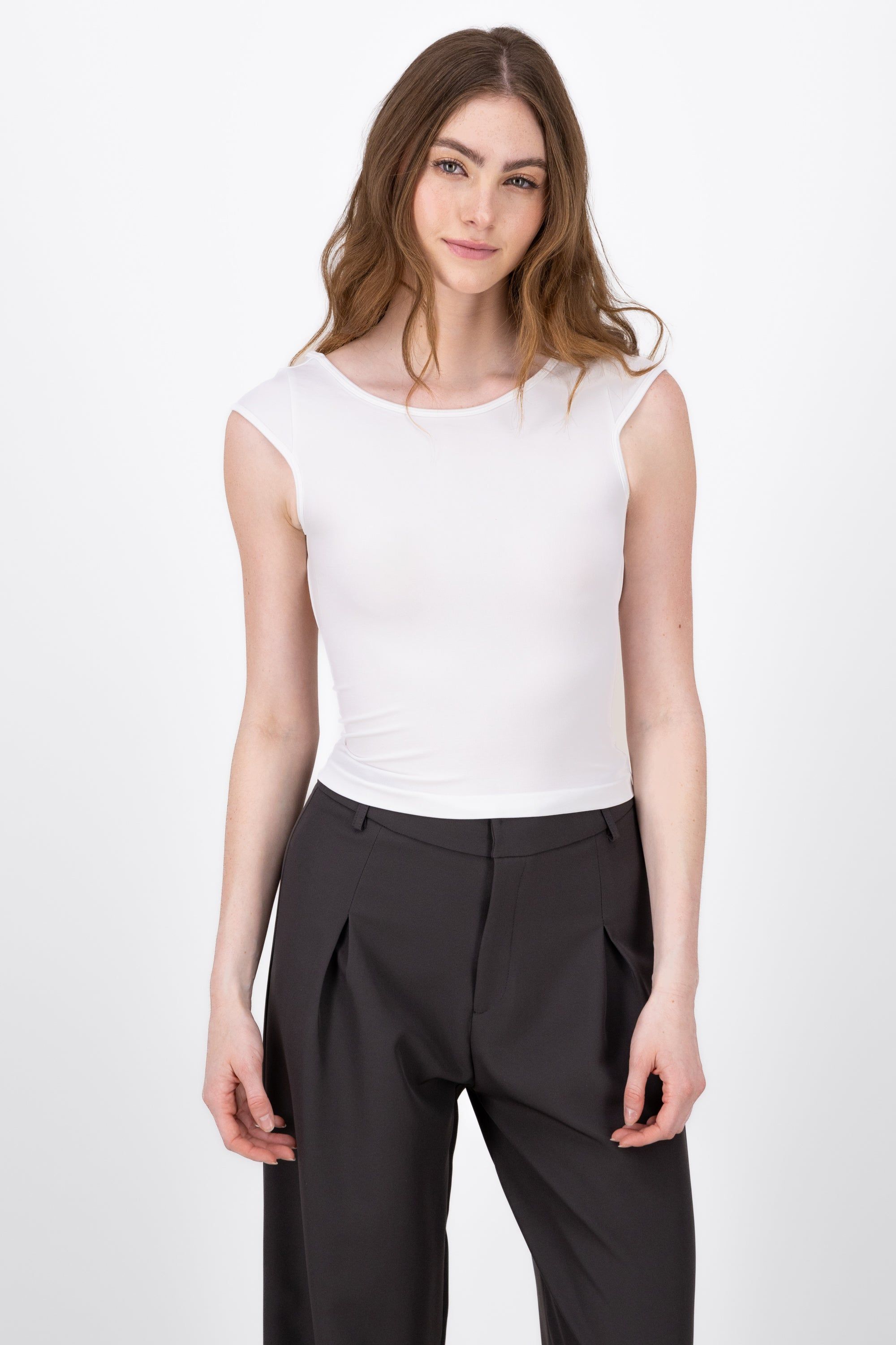 Top Seamless Liso De Espalda Descubierta sold by Shasa