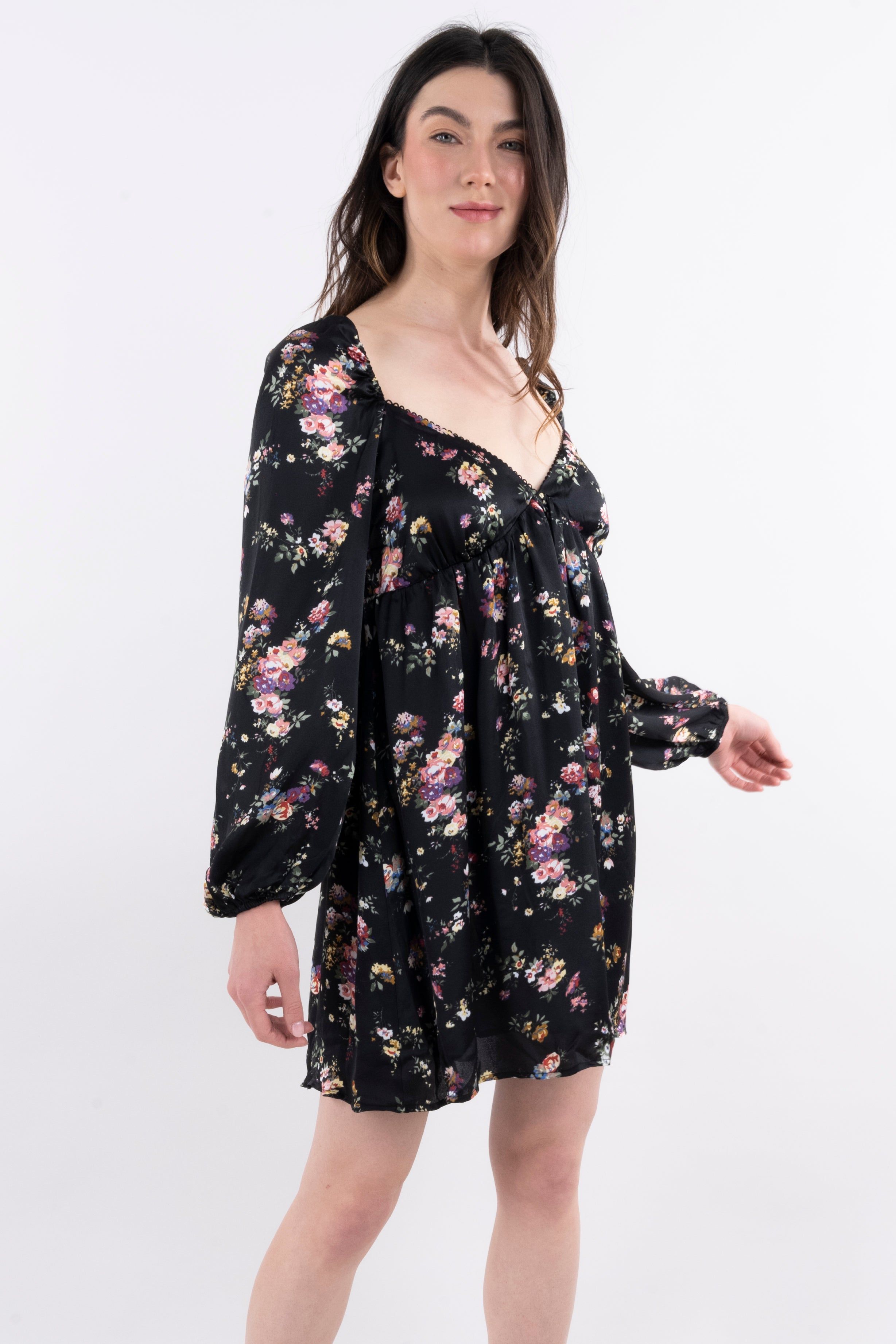 Vestido mini estampado flores satín sold by Shasa product image thumbnail 3