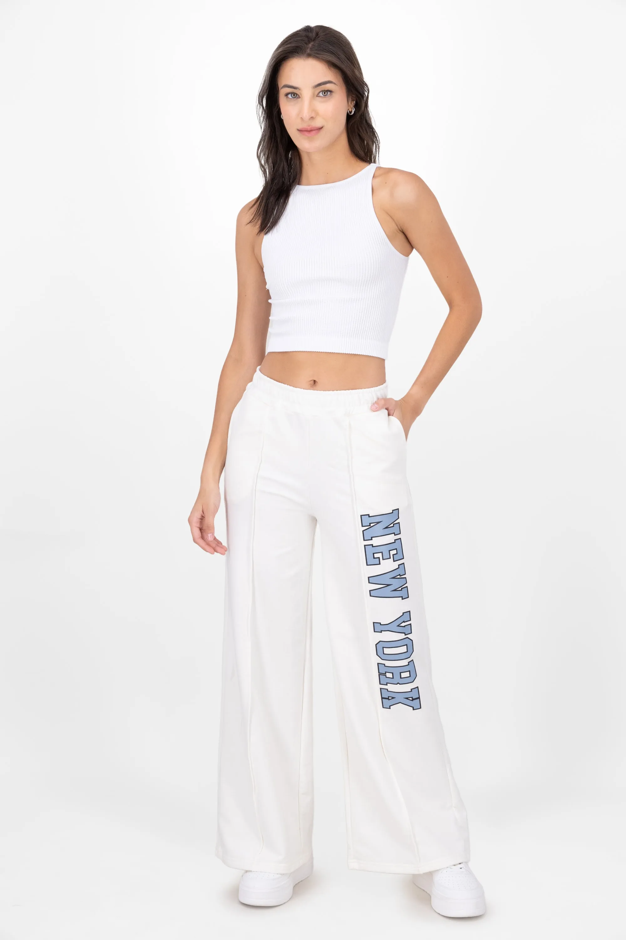 Pants Amplios Detalle Estampado New York sold by Shasa