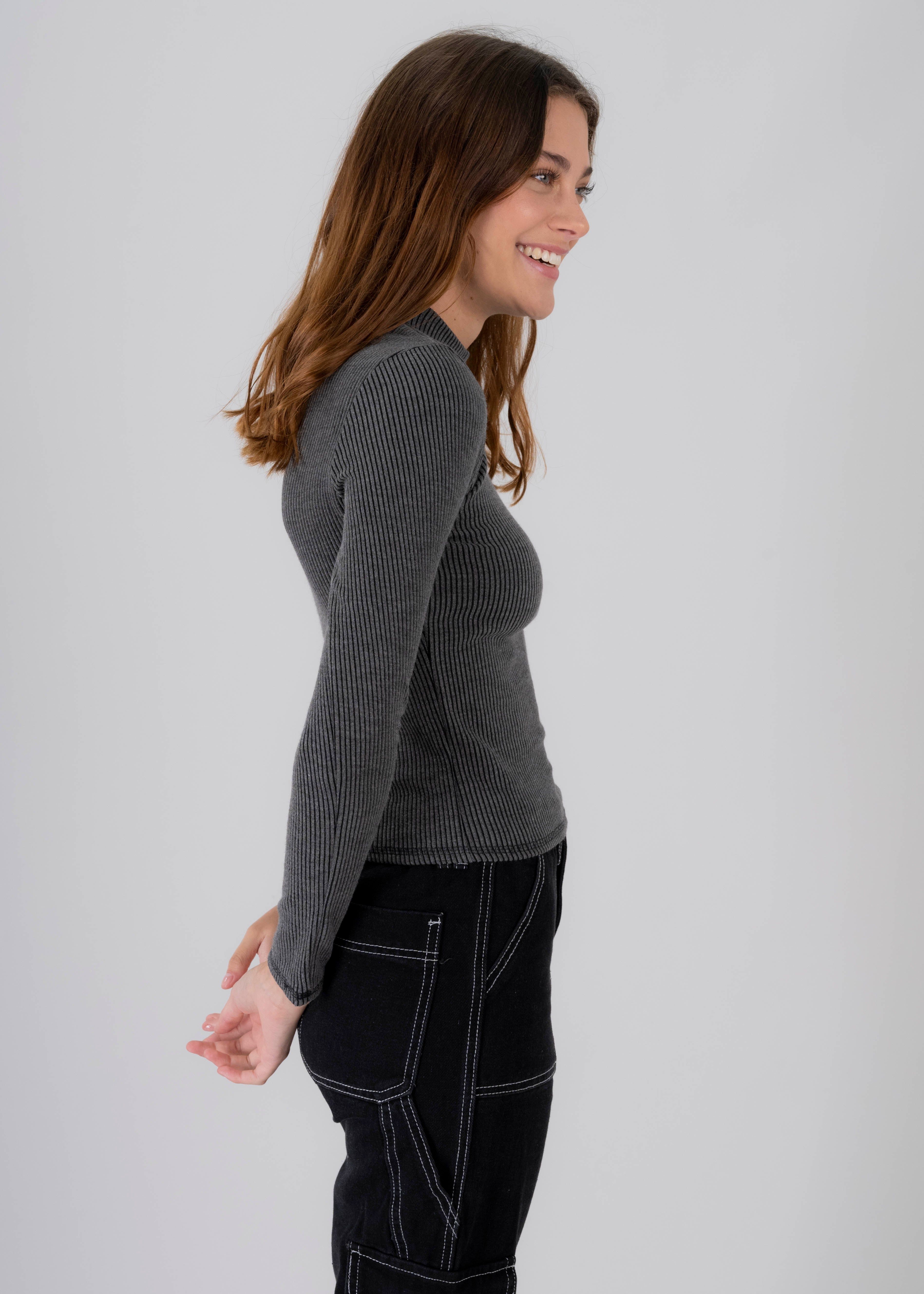 Top acanalado cuello alto sold by Shasa product image thumbnail 3