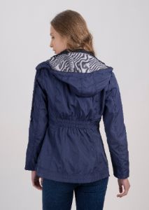 Parka con gorro sold by Shasa
