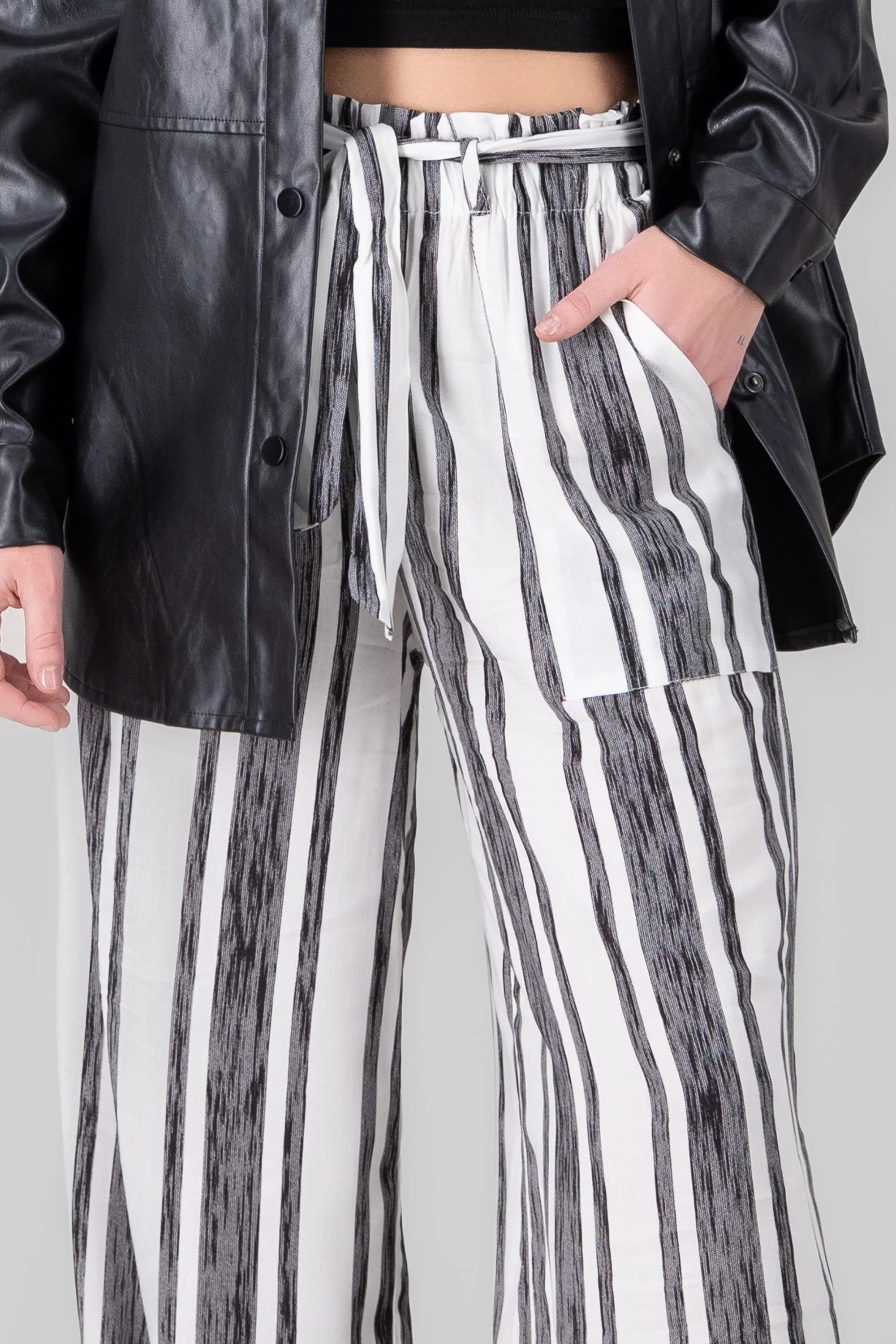 Pantalon rayas detalle moño sold by Shasa product image thumbnail 5