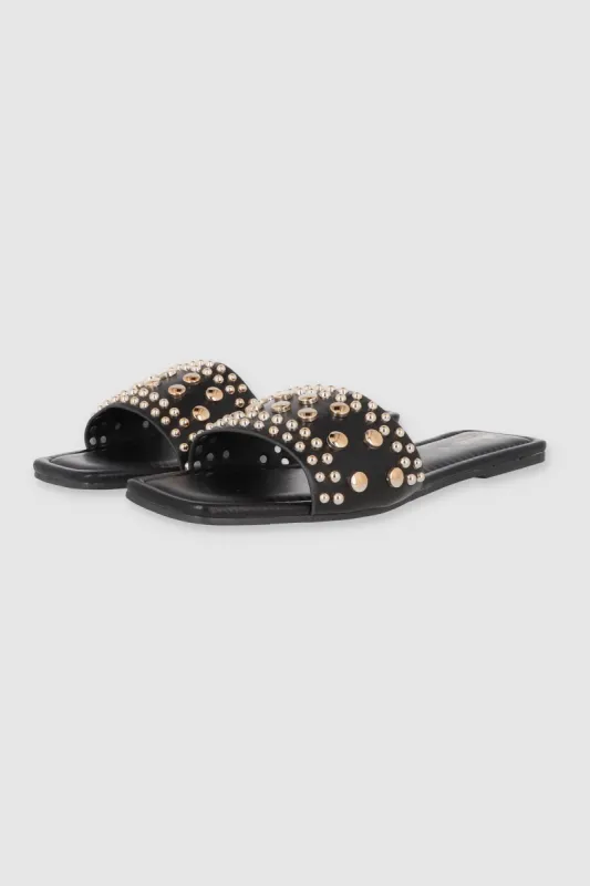 SANDALIA STUDS PU sold by Shasa