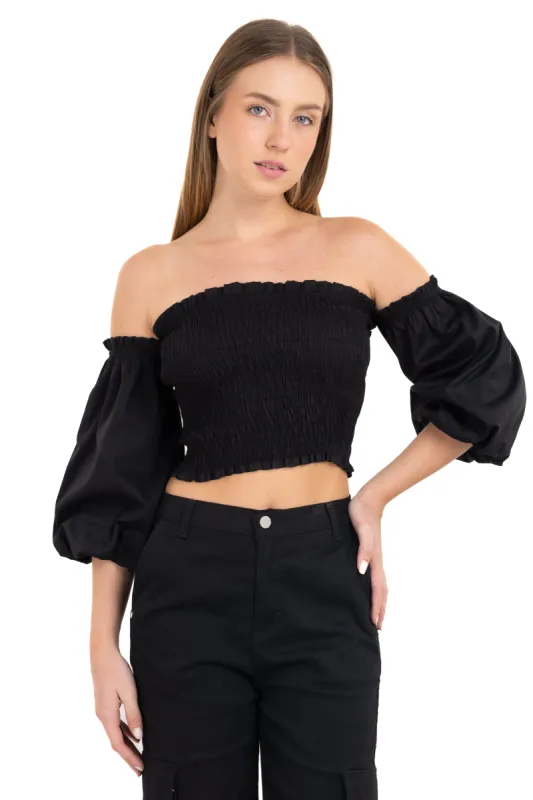 Top crop plisado elástico sold by Shasa