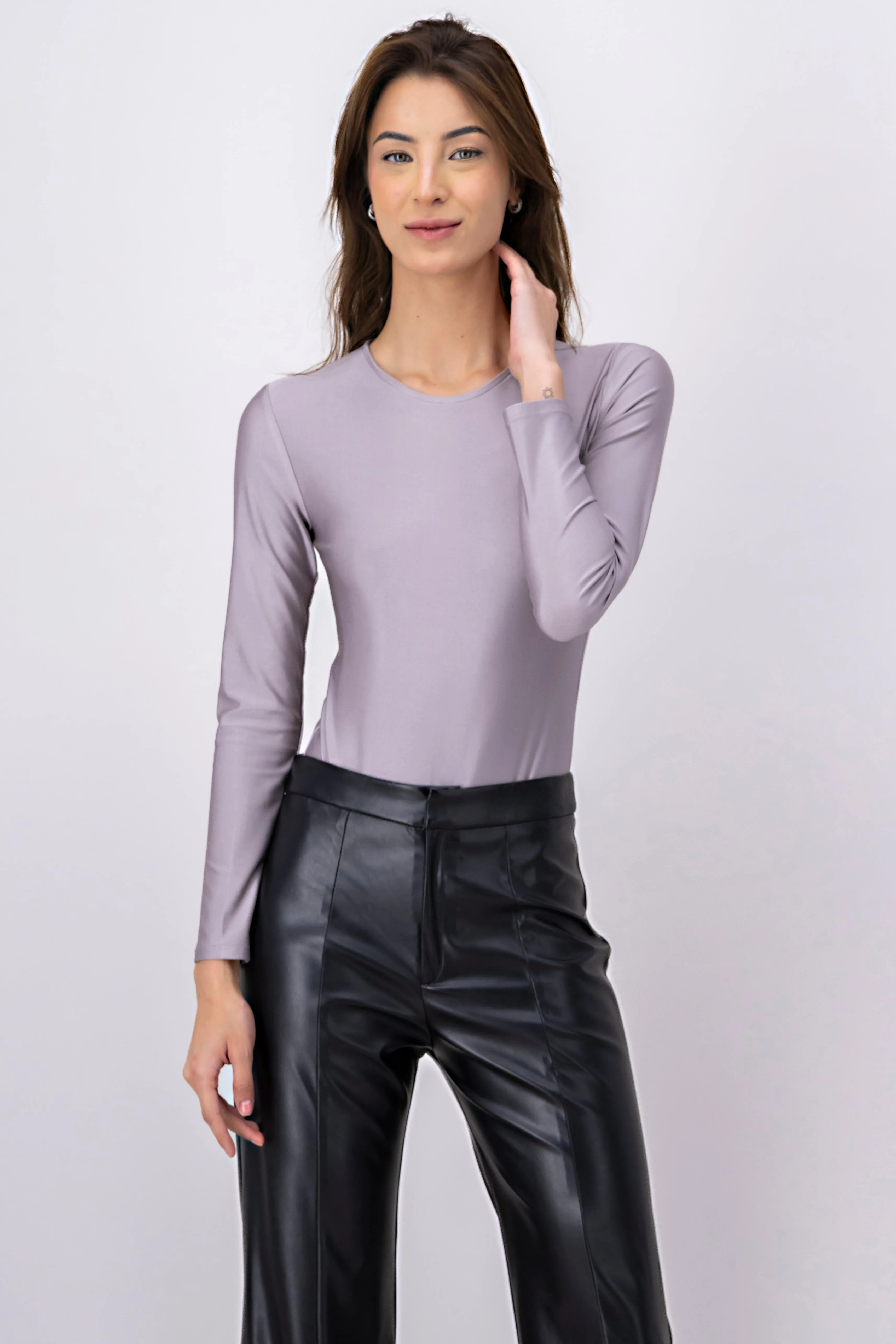 Body manga larga brilloso sold by Shasa