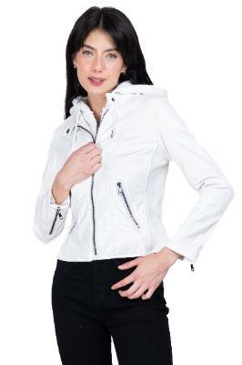 Chamarra efecto piel gorra sold by Shasa