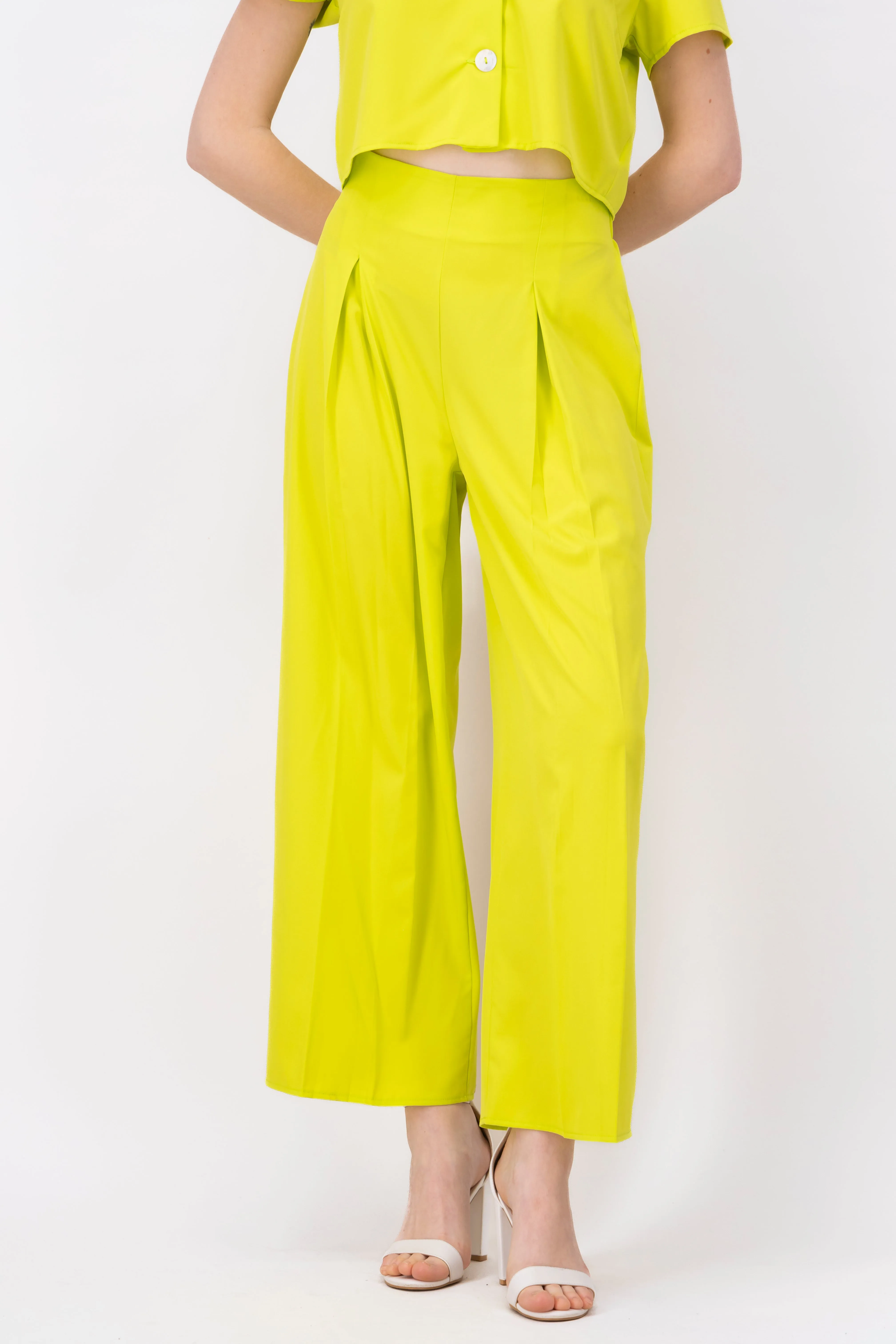 Pantalón Amplio Pinzas Plisadas sold by Shasa product image thumbnail 2