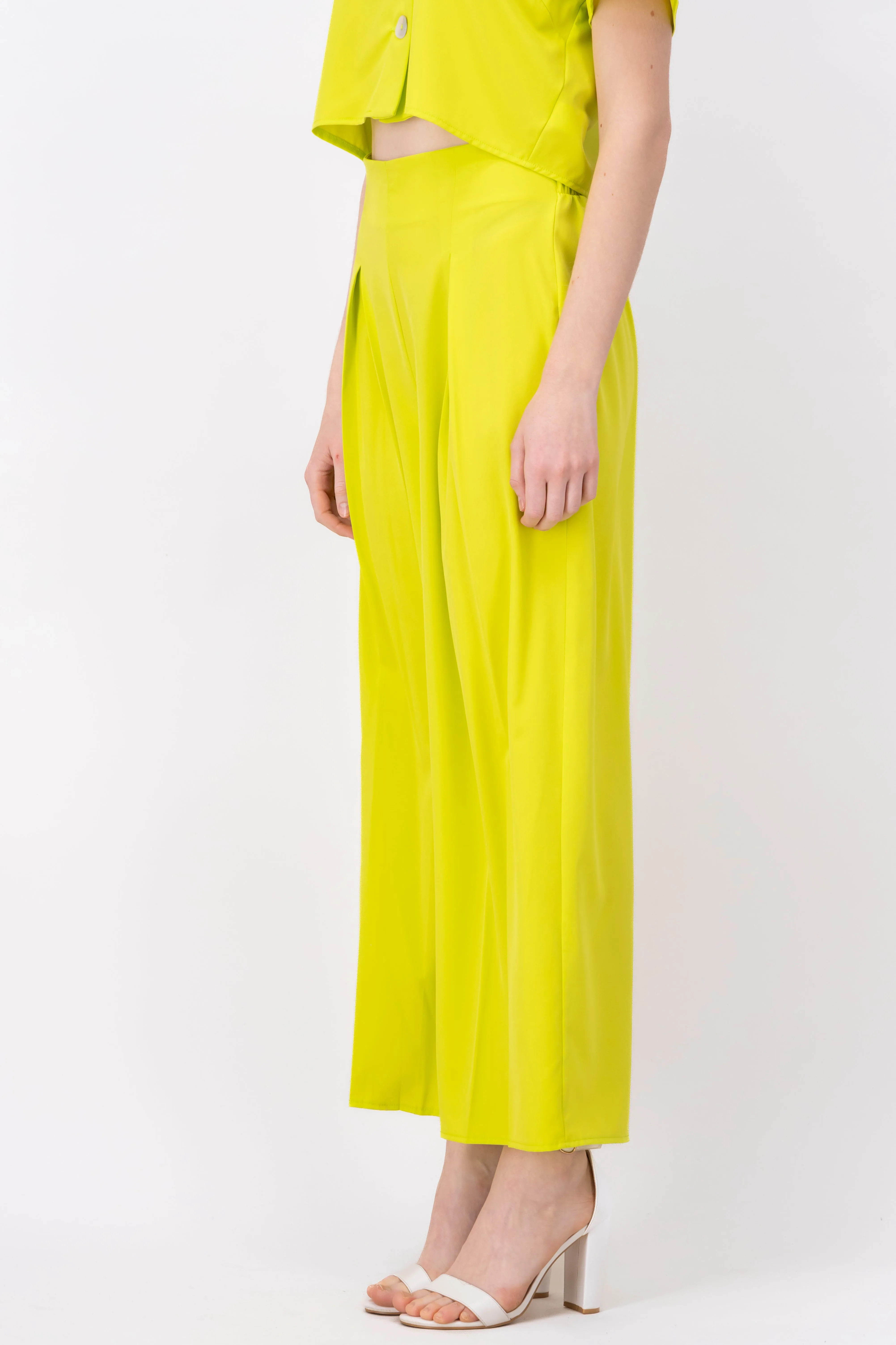 Pantalón Amplio Pinzas Plisadas sold by Shasa product image thumbnail 3