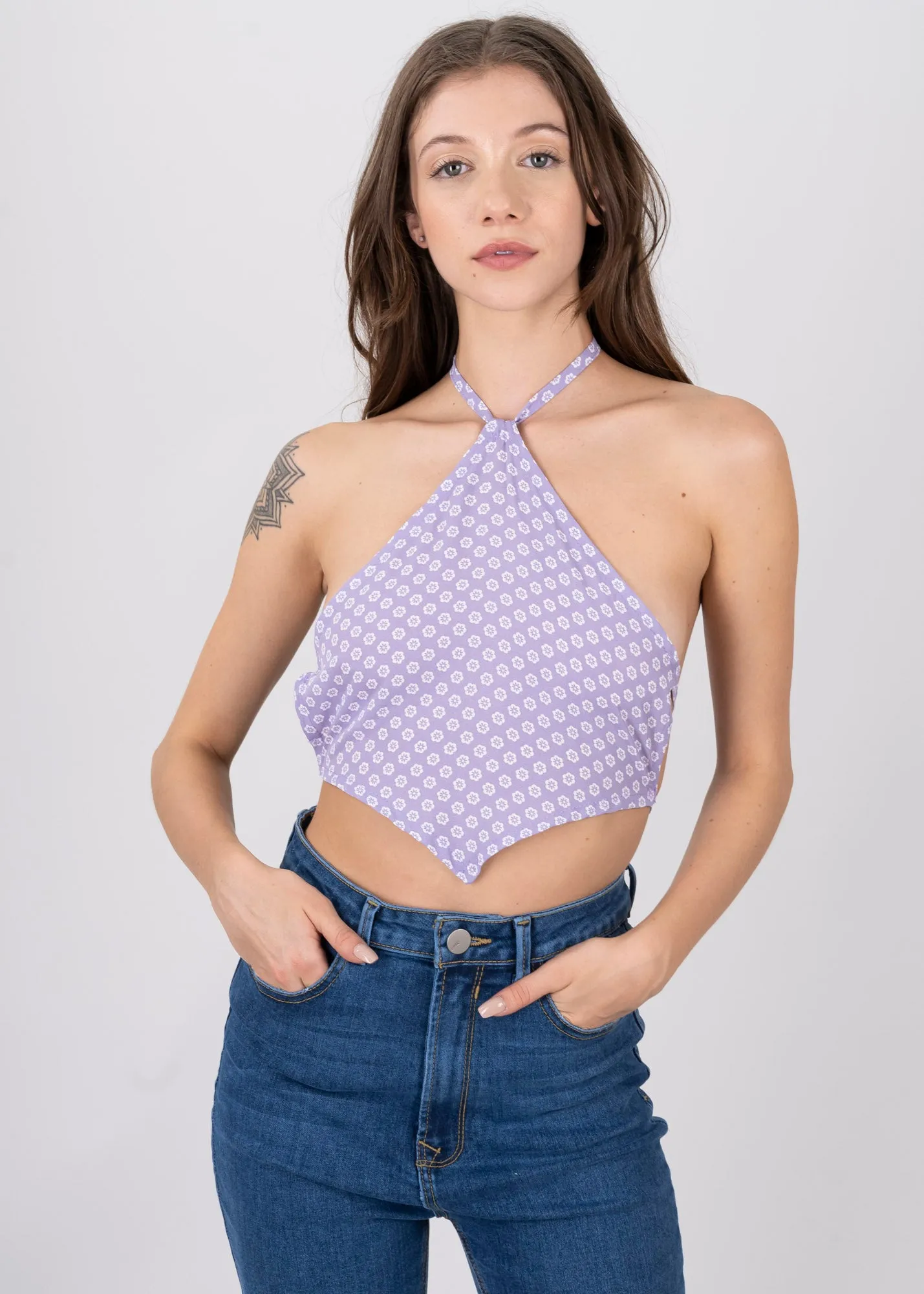 Top halter pañuelo flores sold by Shasa product image thumbnail 2