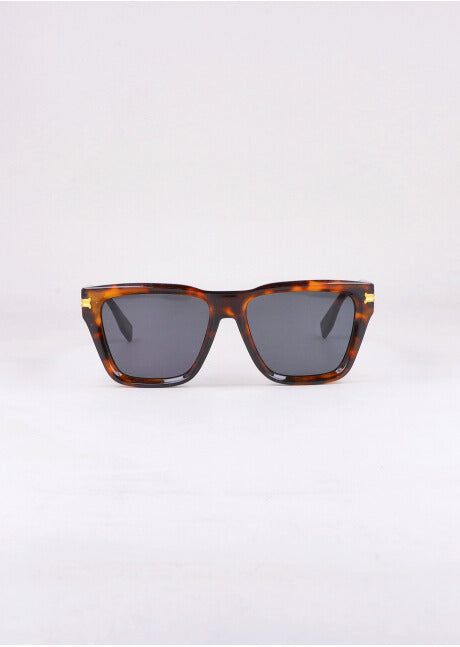 Lentes sol cuadrados carey sold by Shasa