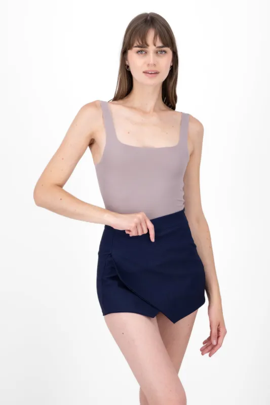Bodysuit liso tirantes sold by Shasa