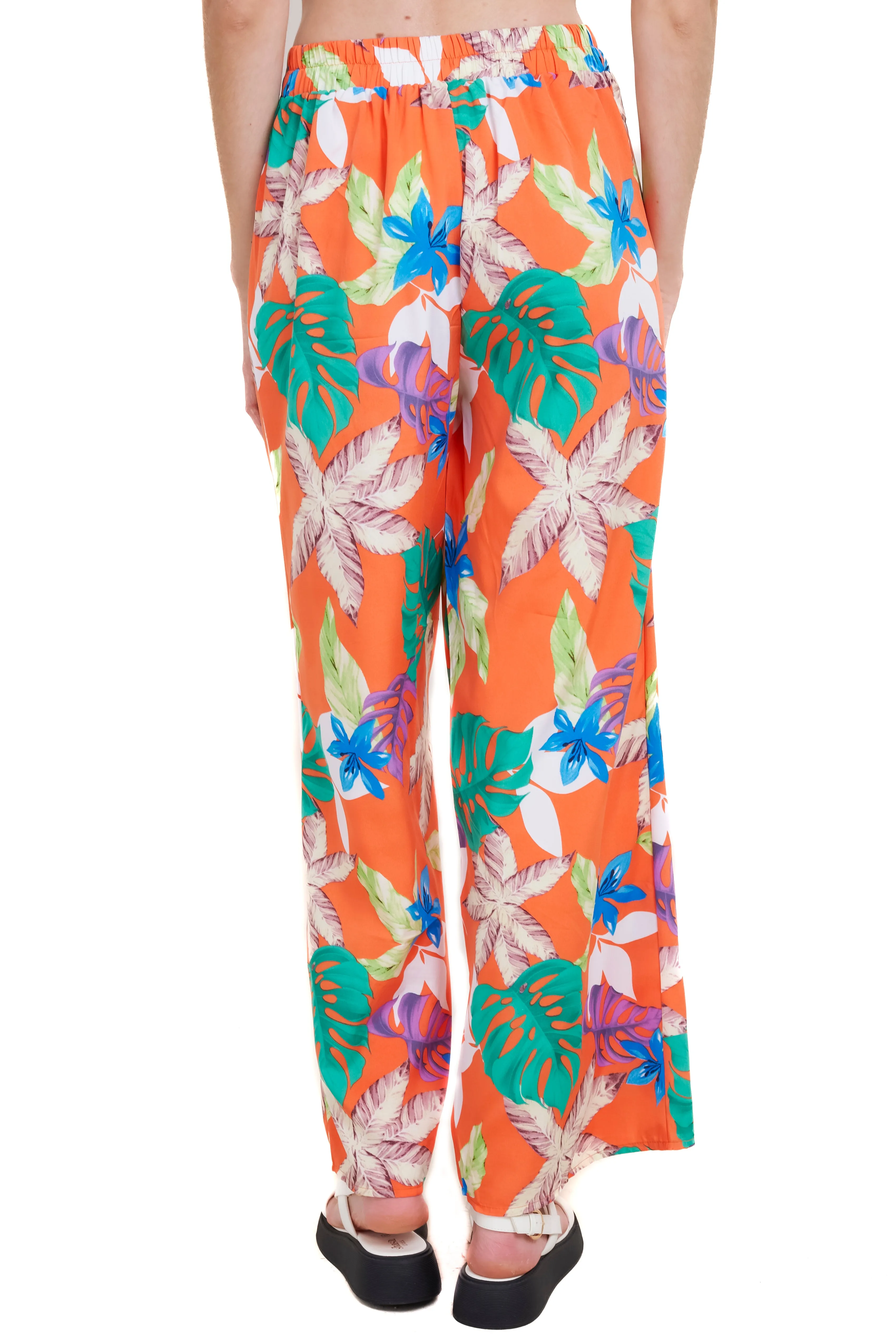 Pantalon amplio detalle pinzas estampado flores sold by Shasa product image thumbnail 4