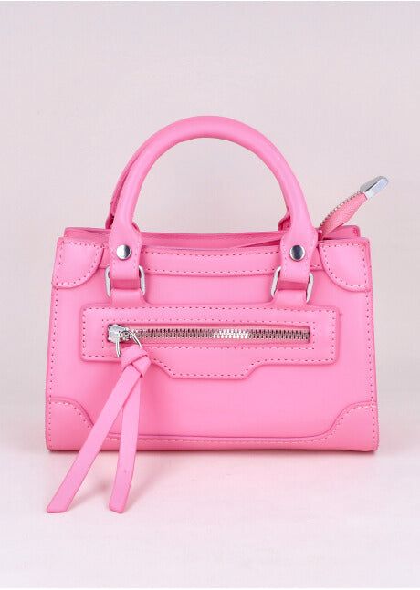 Bolsa estructurada efecto piel sold by Shasa