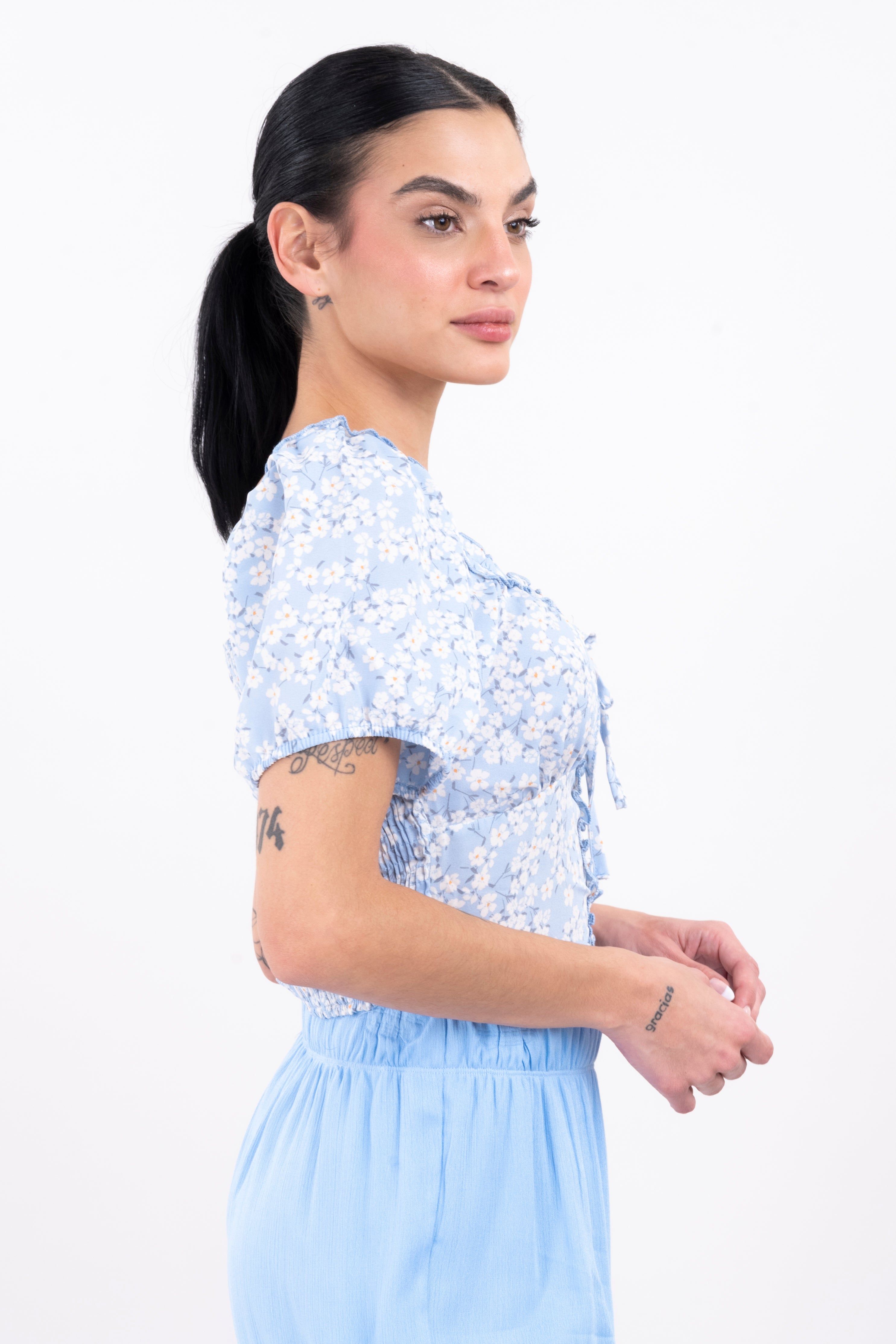 Blusa plisado cintas flores sold by Shasa product image thumbnail 3