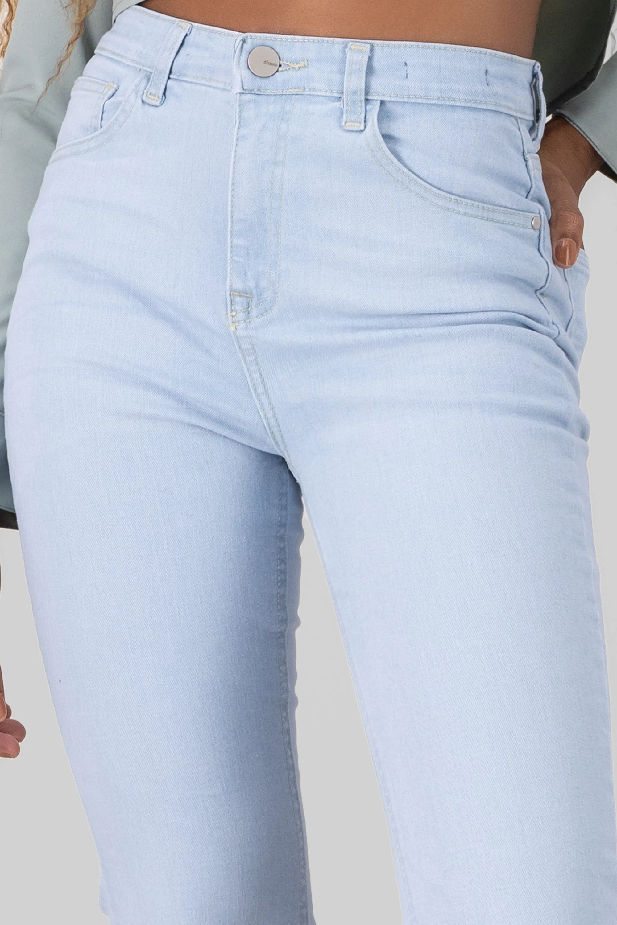 Chaleco escote V Con Botones sold by Shasa product image thumbnail 2