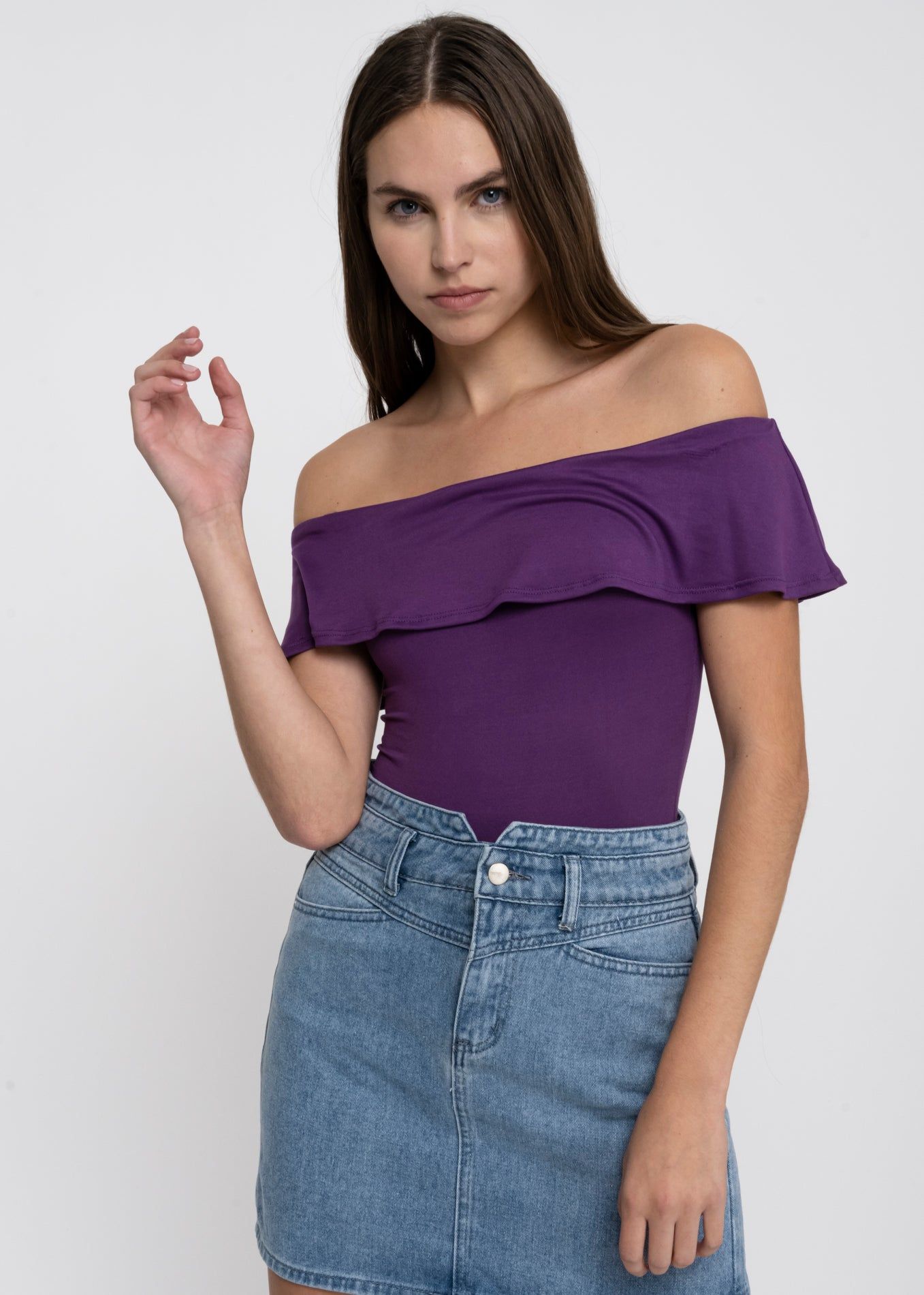 Bodysuit olanes hombro descubierto sold by Shasa