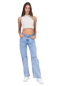 Jeans straight corte rodillas sold by Shasa